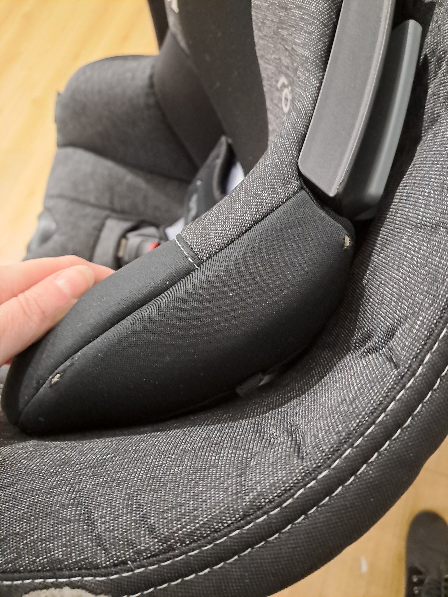 Britax Romer DualFix M i-Size 0-18kg.