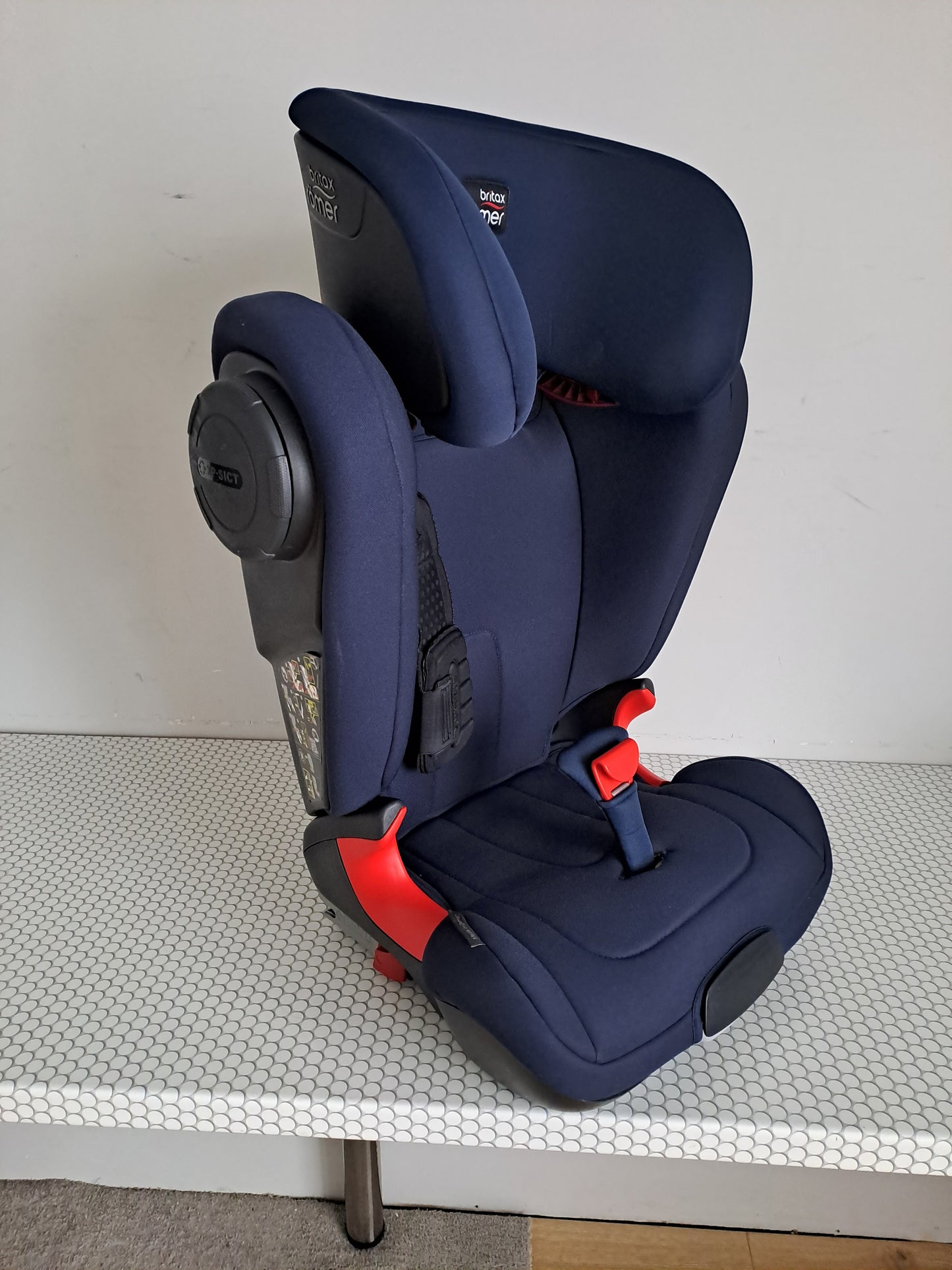Britax Romer KidFix2 XP Sict 15-36kg