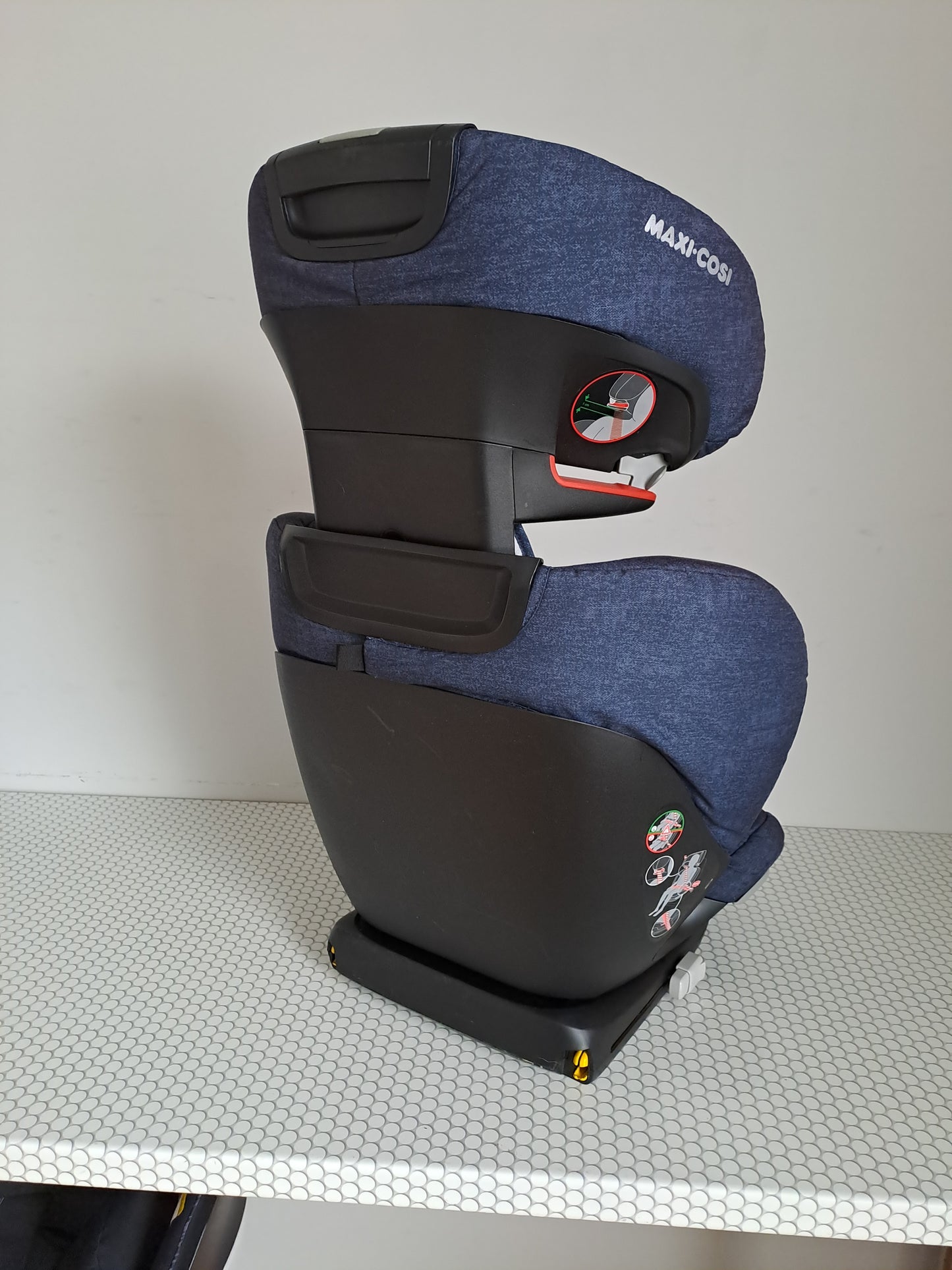Maxi Cosi RodiFix AirProtect 15-36kg.