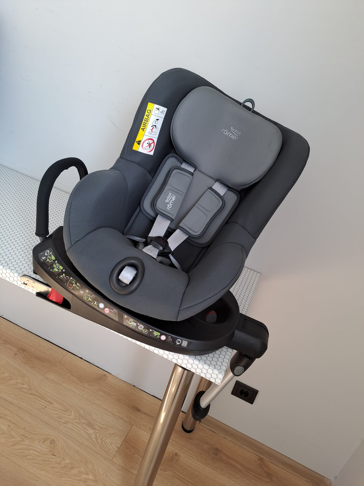 Britax Romer DualFix 2R 0-18kg.