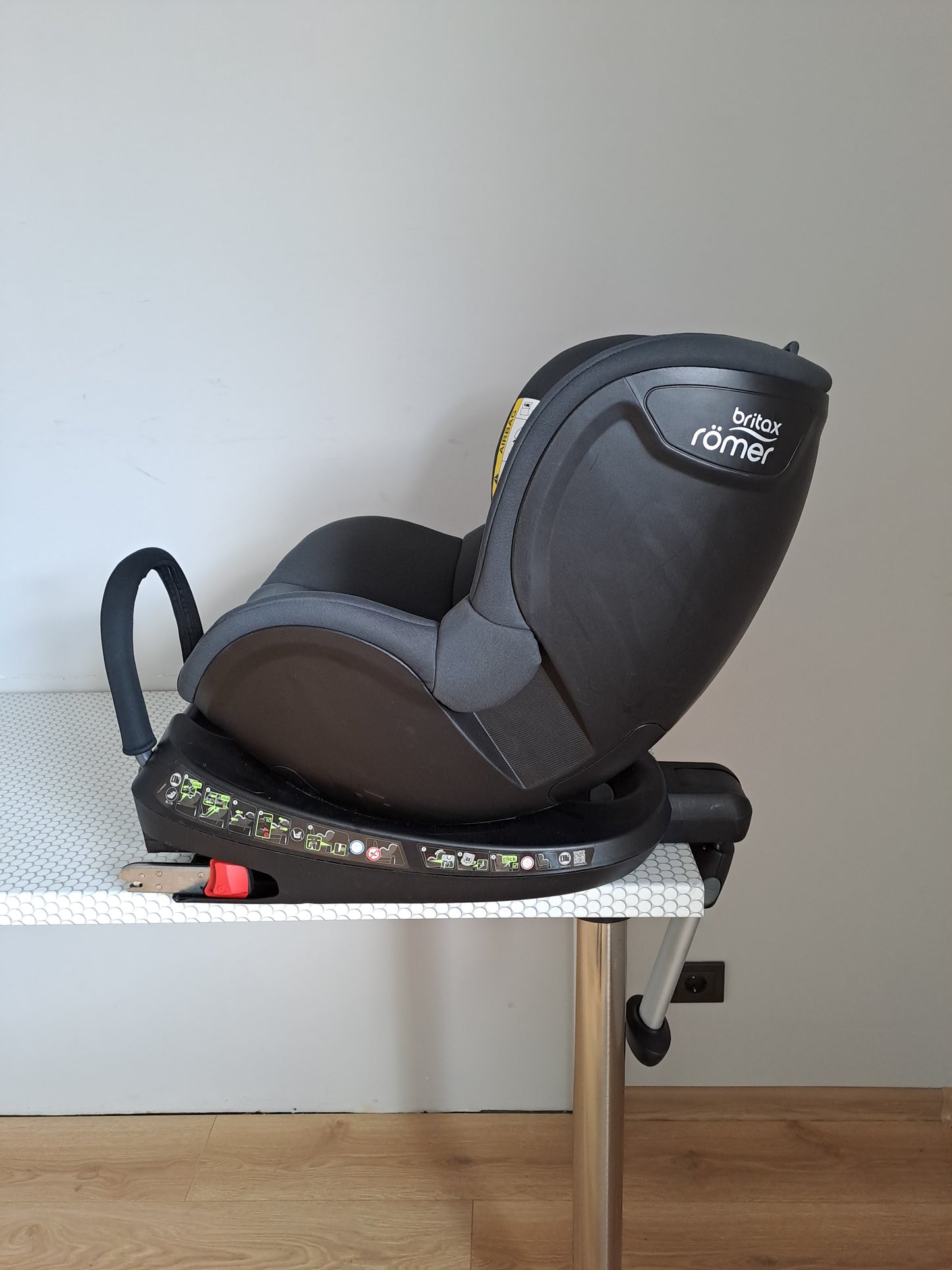 Britax Romer DualFix 2R 0-18kg.