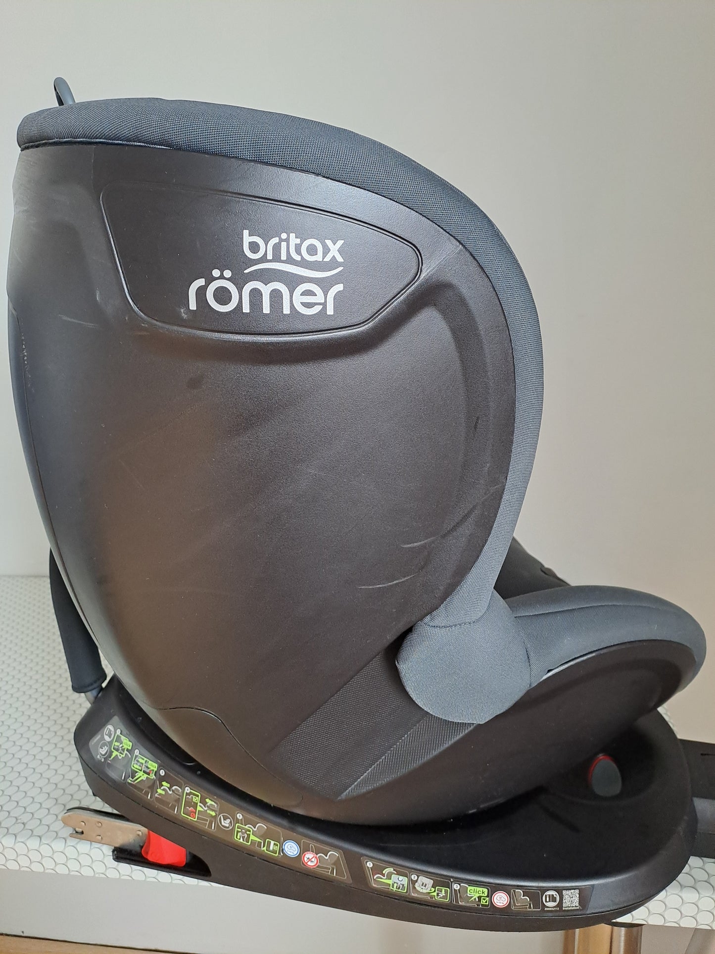 Britax Romer DualFix 2R 0-18kg.