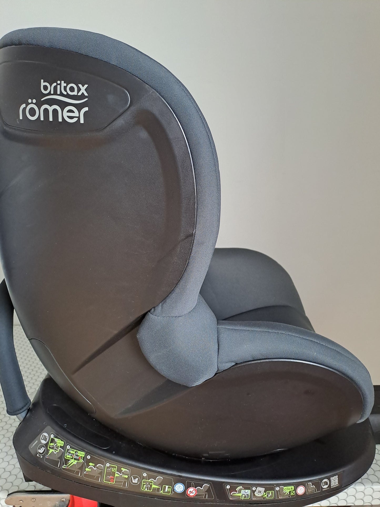 Britax Romer DualFix 2R 0-18kg.