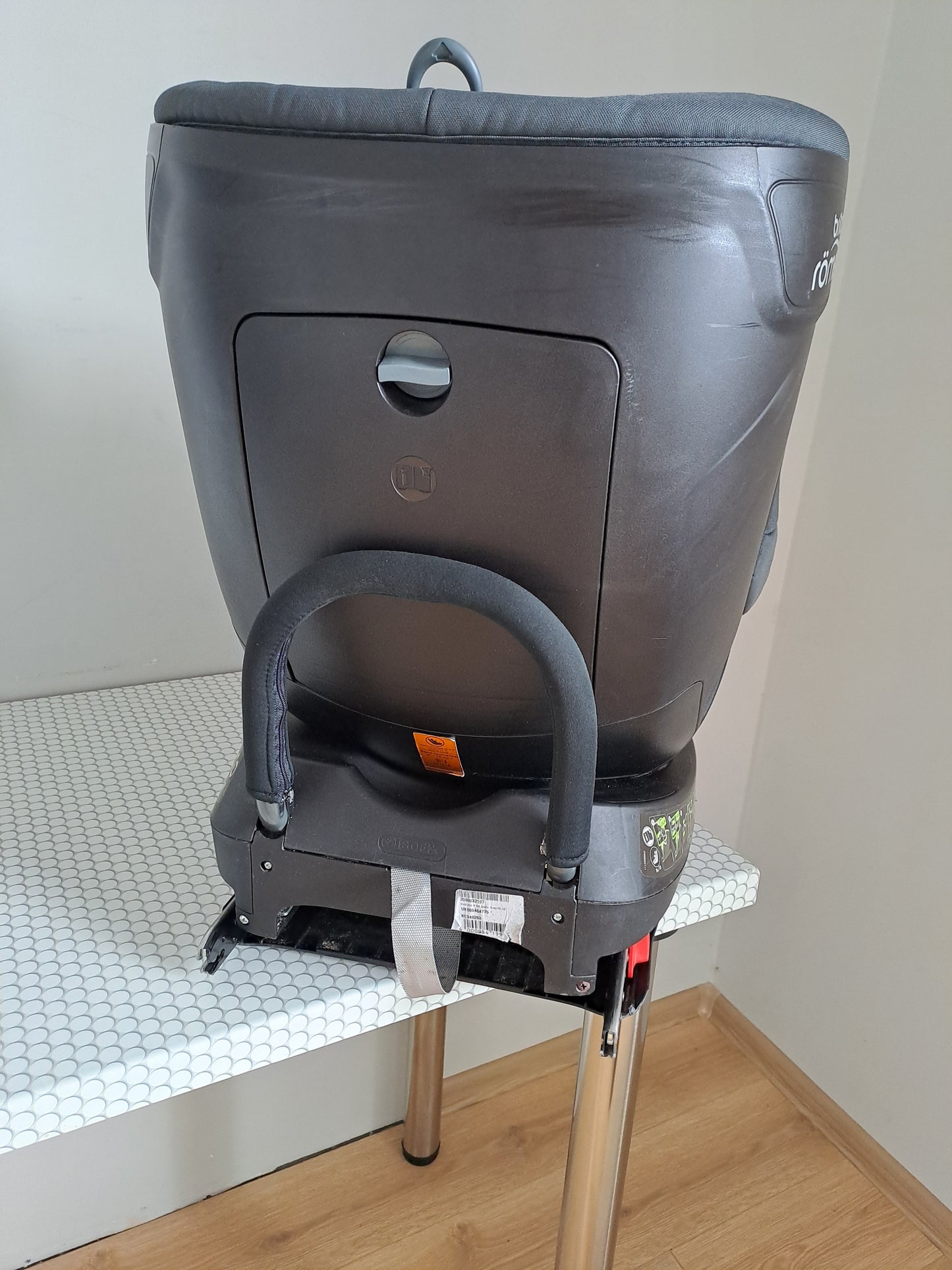 Britax Romer DualFix 2R 0-18kg.