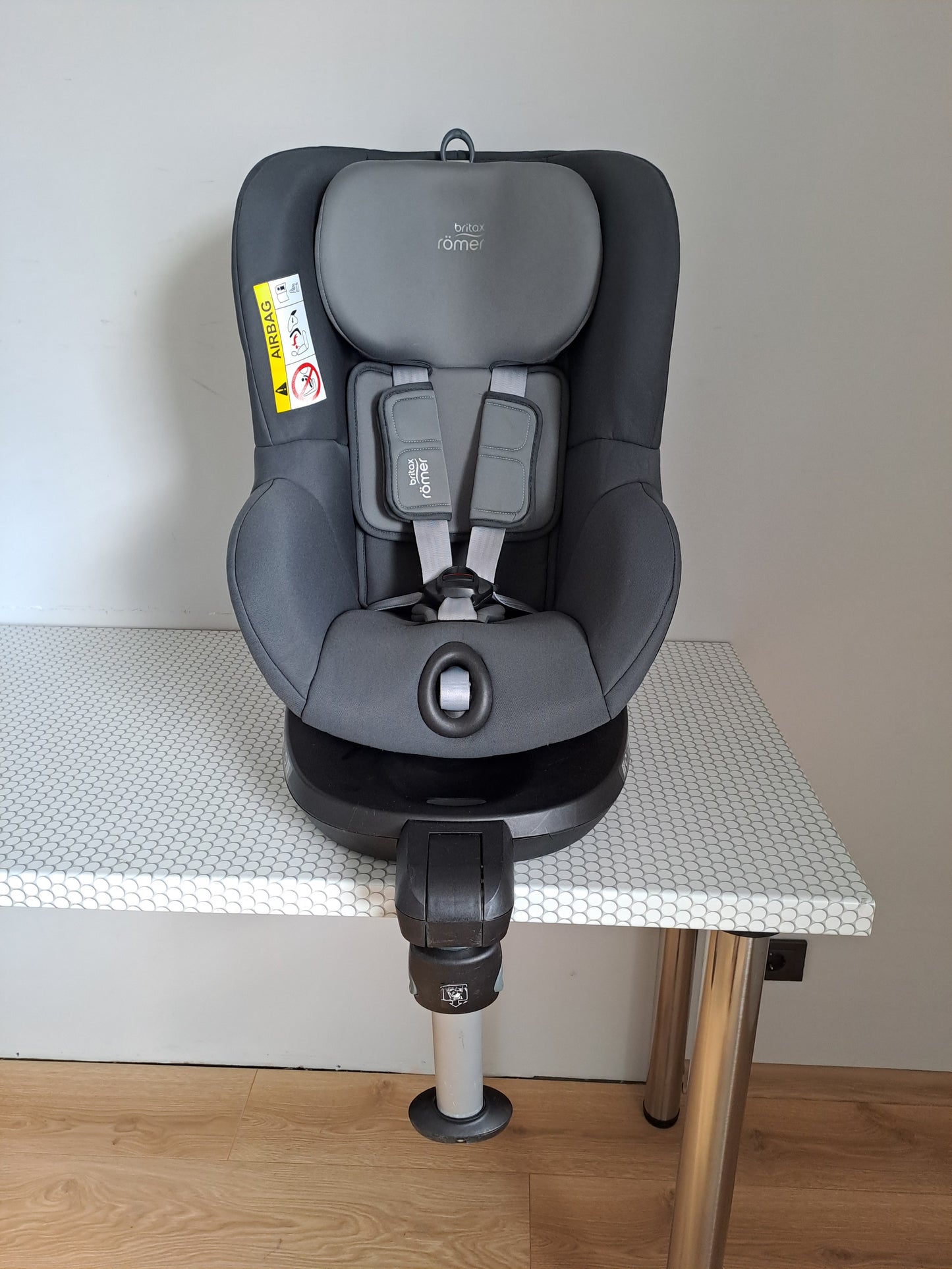 Britax Romer DualFix 2R 0-18kg.