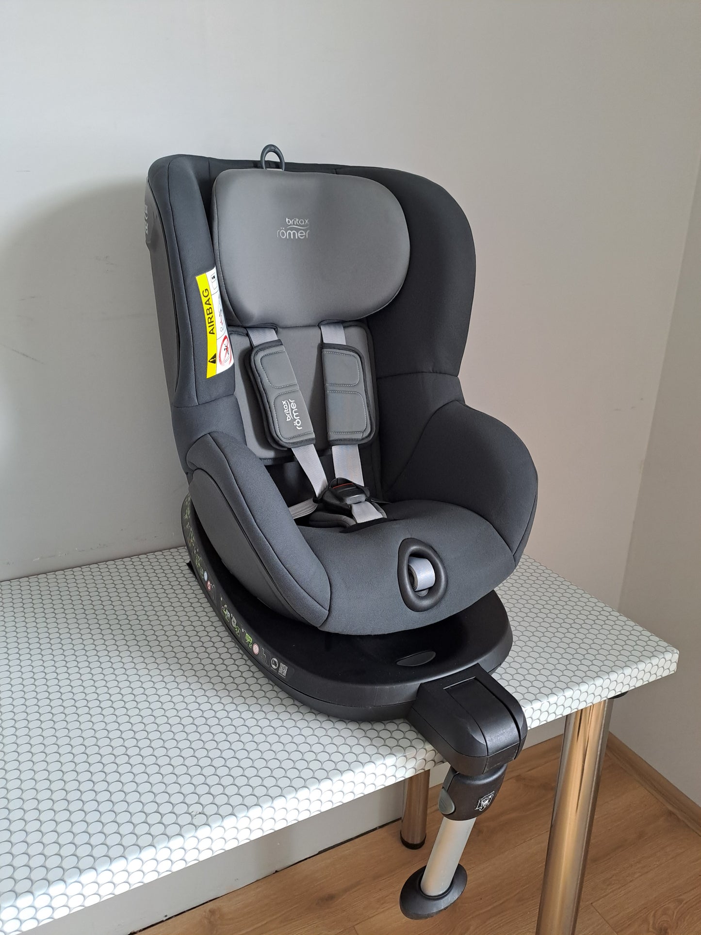 Britax Romer DualFix 2R 0-18kg.
