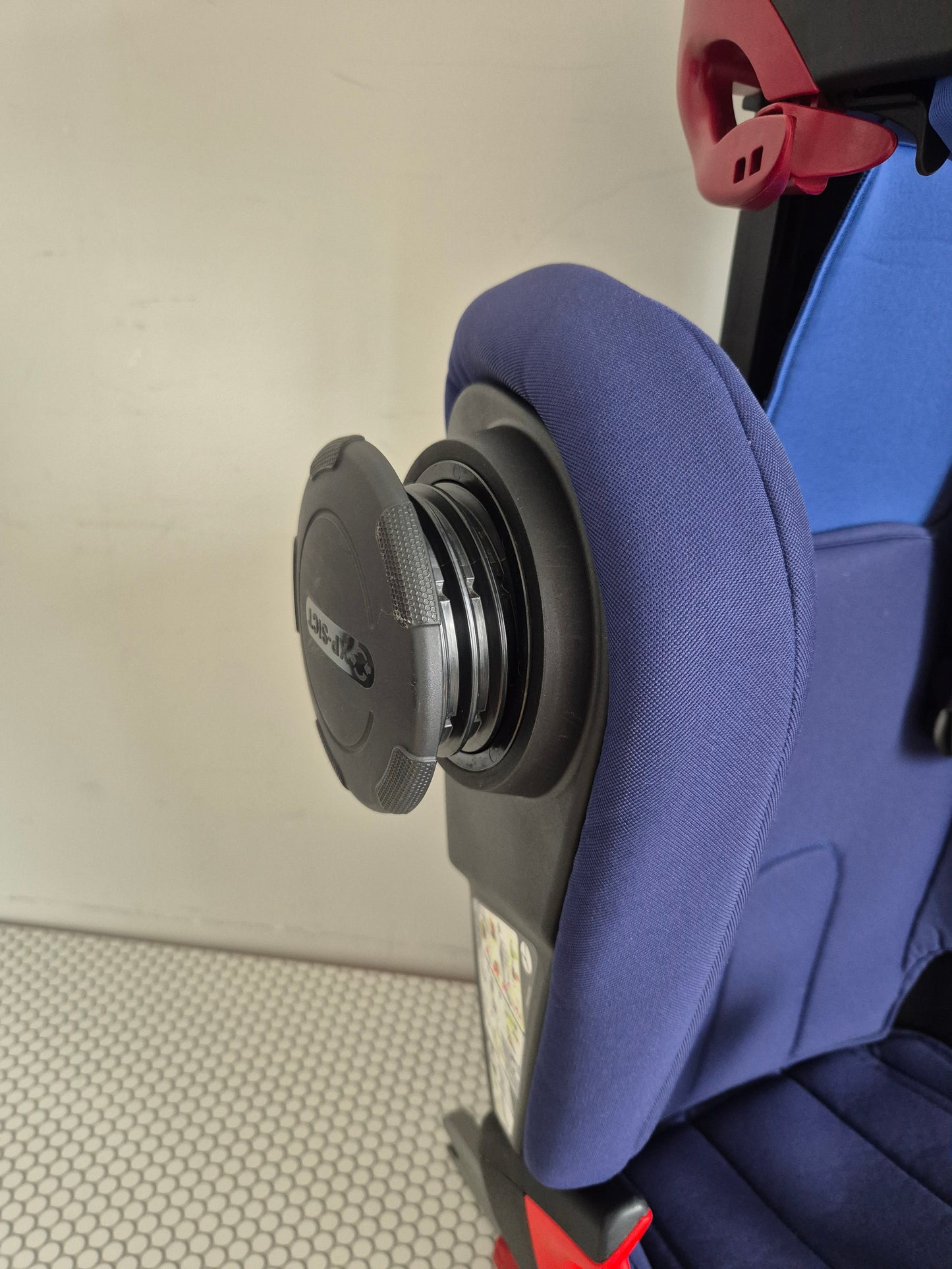 Britax Romer KidFix2 XP Sict 15-36kg.