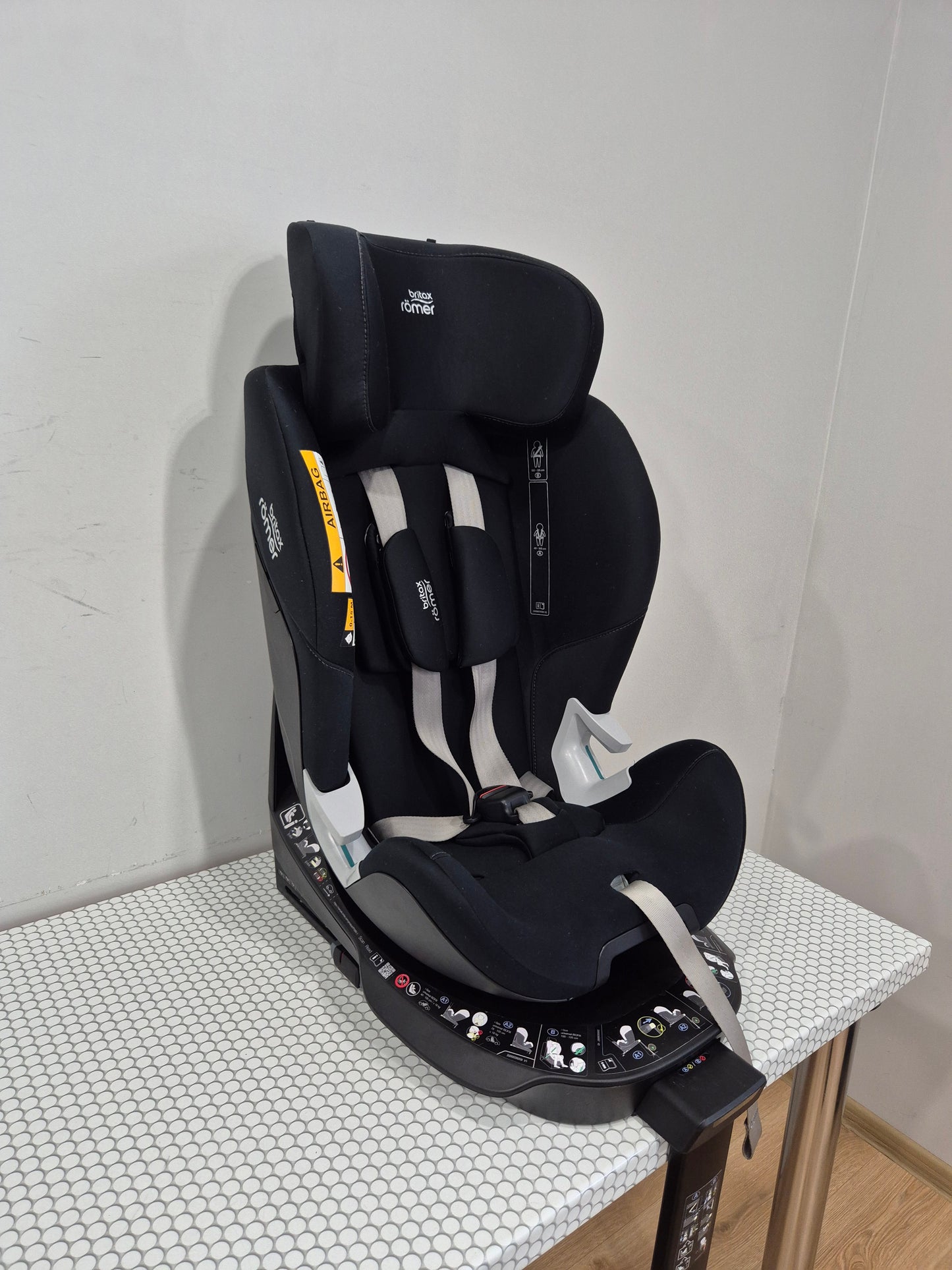 Britax Swivel 40-125cm.