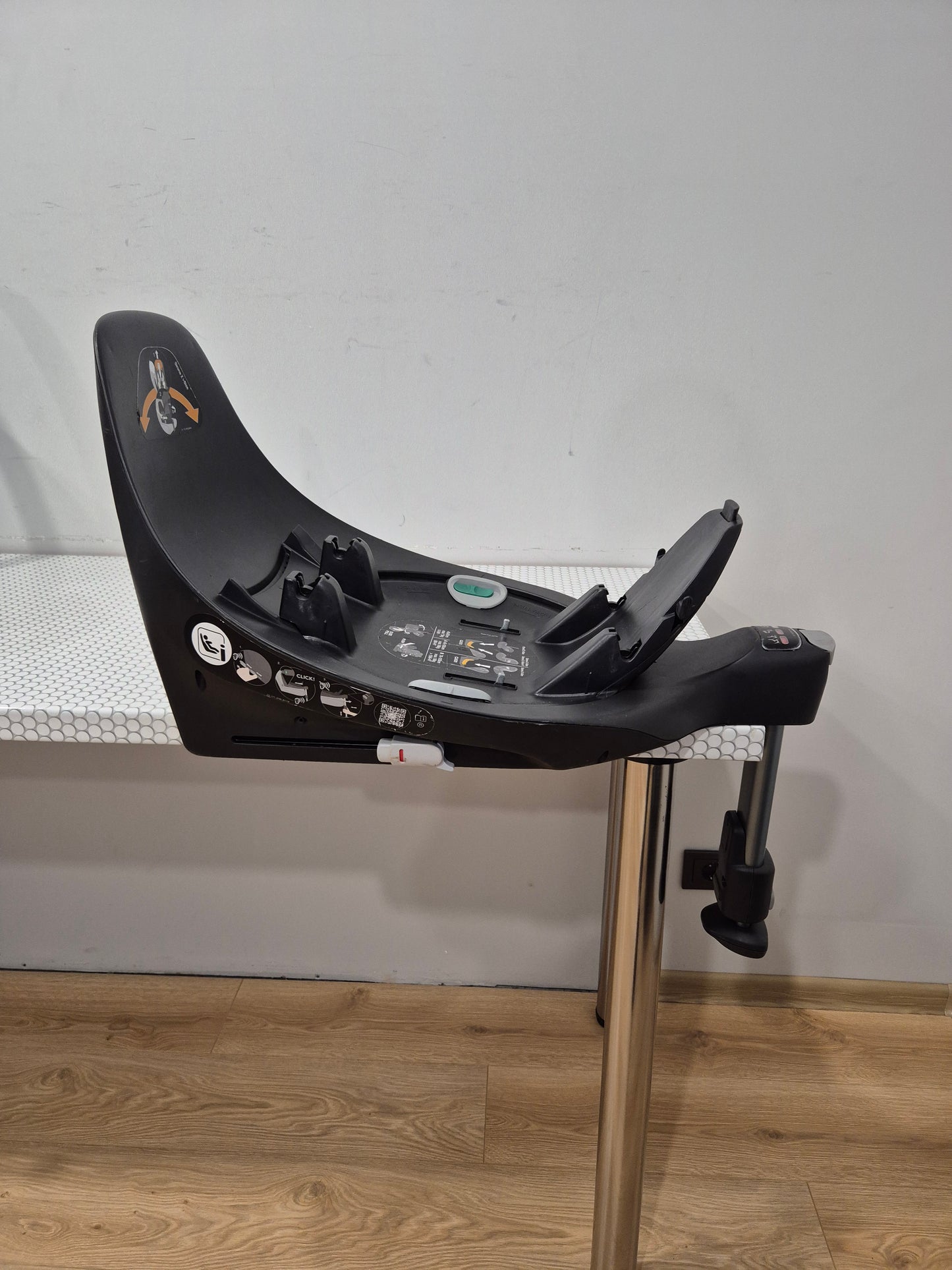 Cybex Cloud Z i-Size 0-13kg. kėdutė ir Base Z bazė.