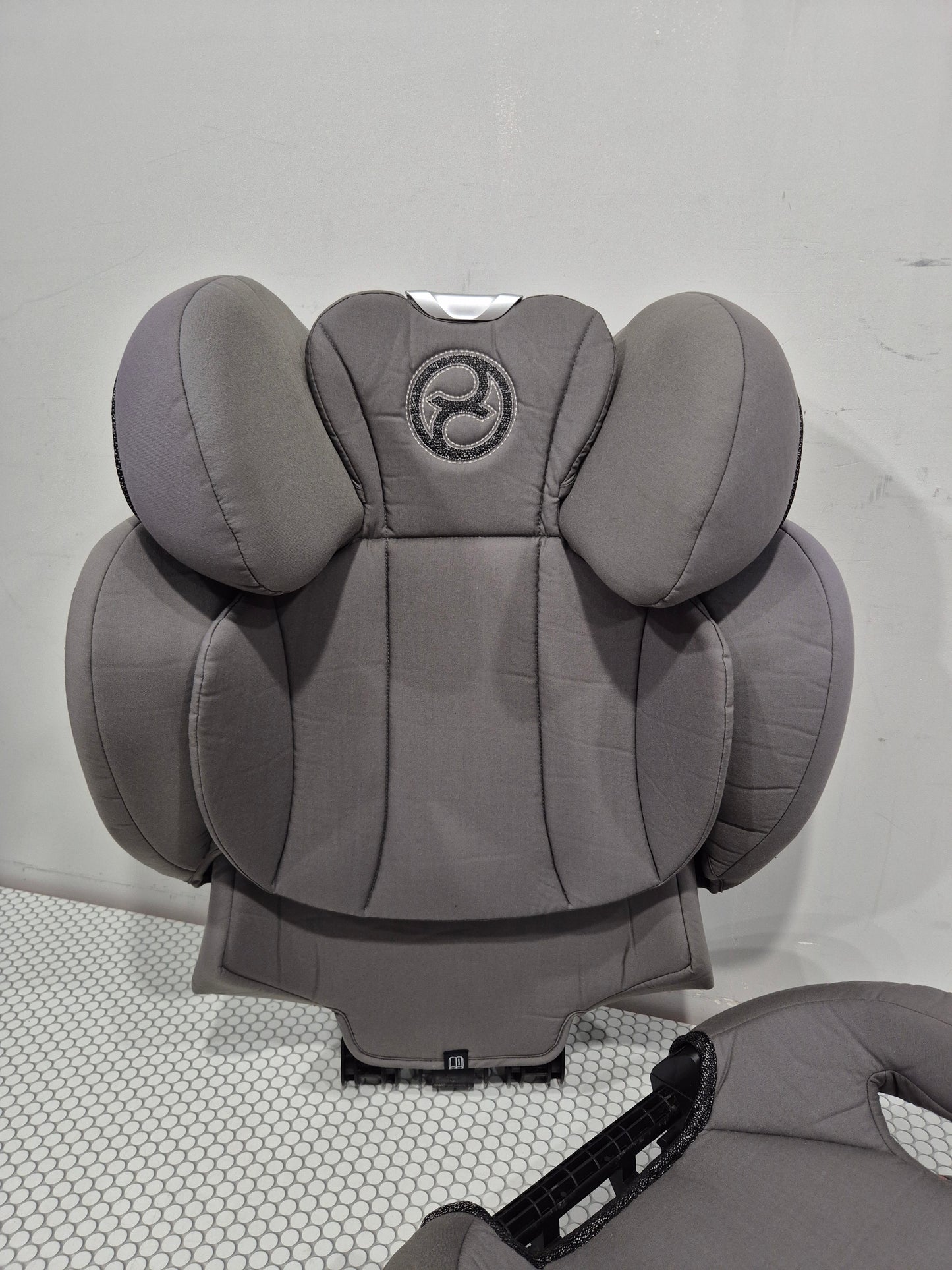 Cybex Solution Z-Fix 15-36kg.
