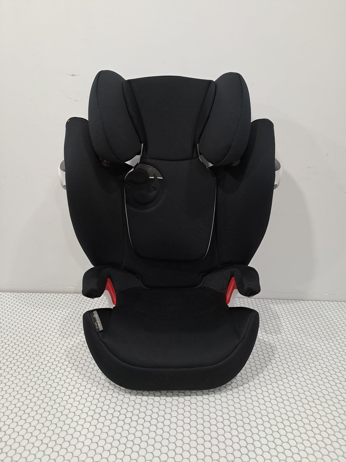 KĖDUTĖ. Cybex Solution M-Fix 15-36kg.