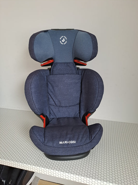 Maxi Cosi RodiFix AirProtect 15-36kg.