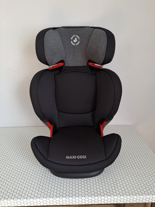 Maxi Cosi RodiFix AirProtect 15-36kg.