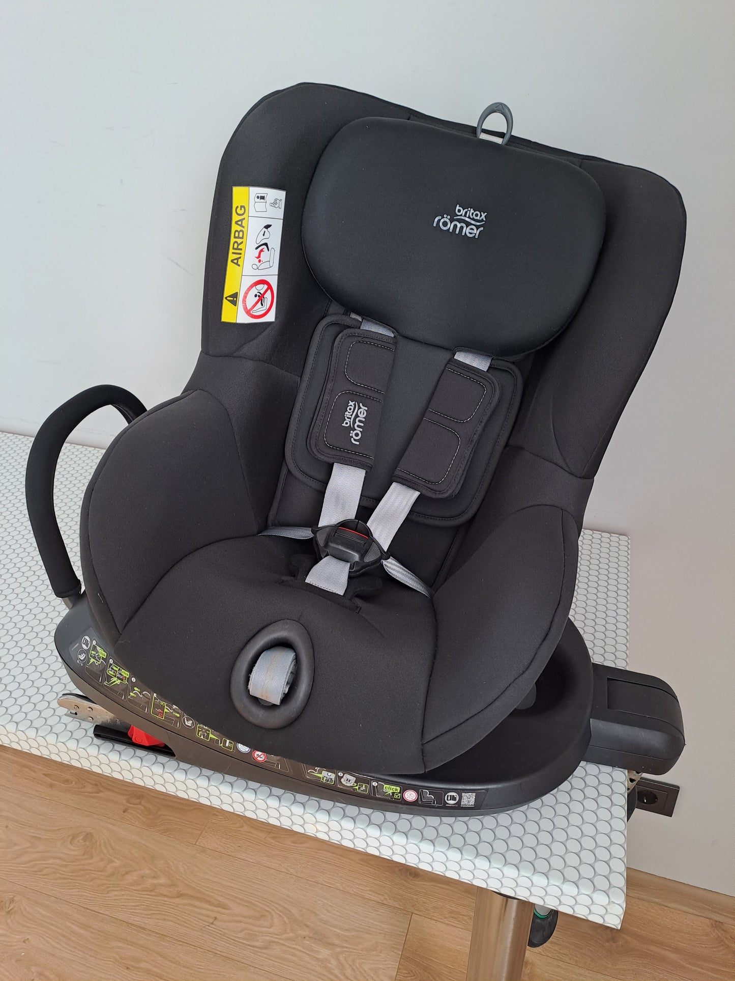 Britax Romer DualFix 2R 0-18kg.