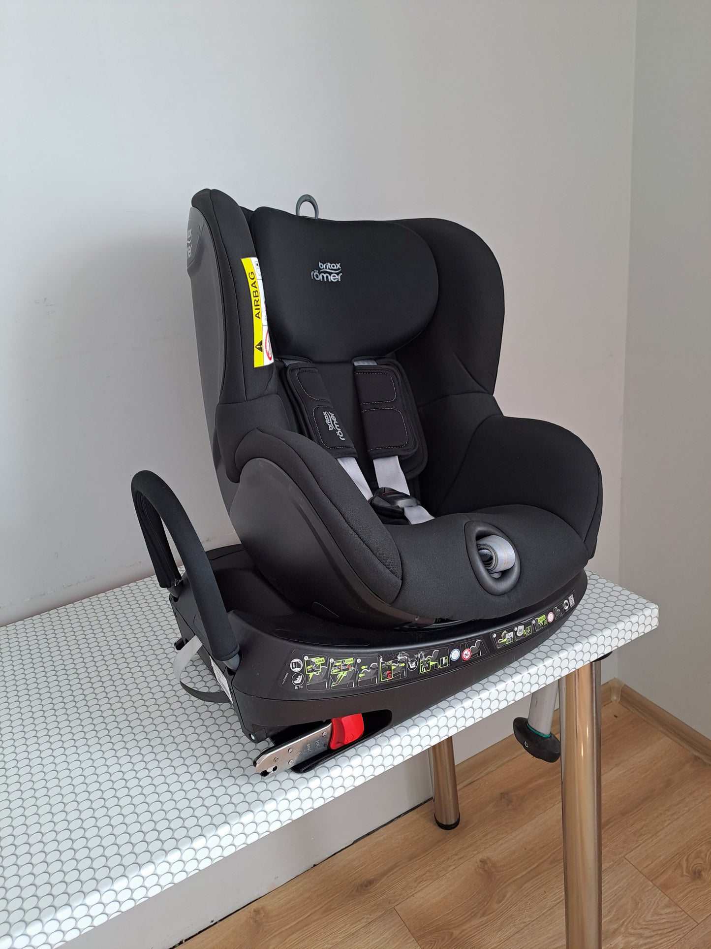 Britax Romer DualFix 2R 0-18kg.