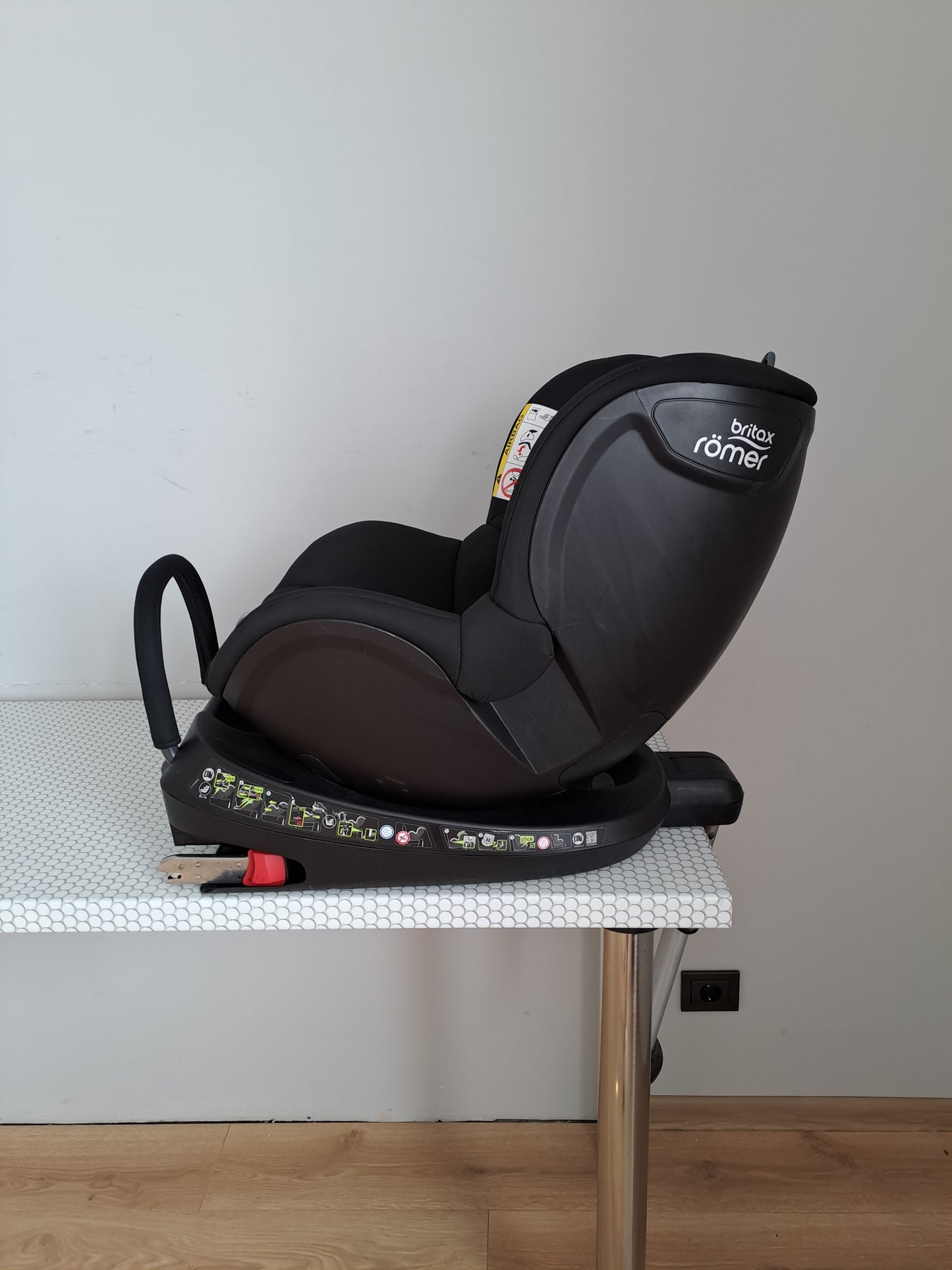 Britax Romer DualFix 2R 0-18kg.