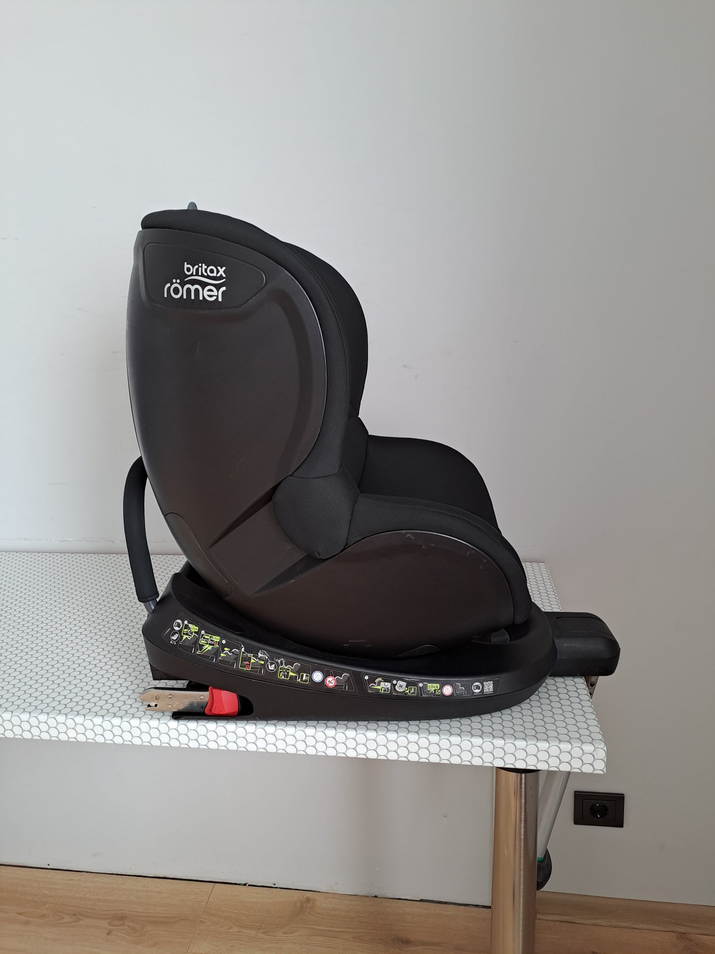 Britax Romer DualFix 2R 0-18kg.