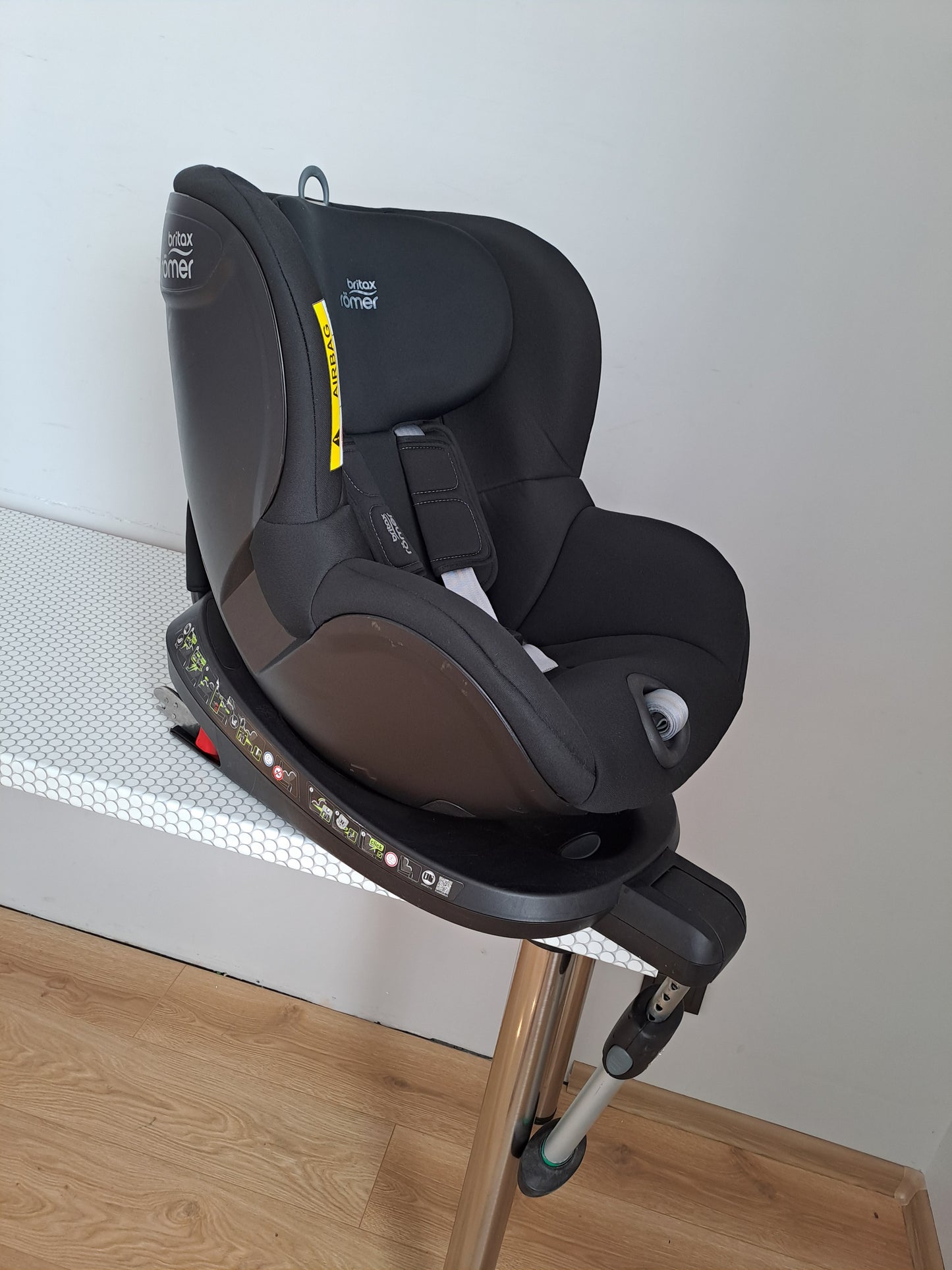 Britax Romer DualFix 2R 0-18kg.