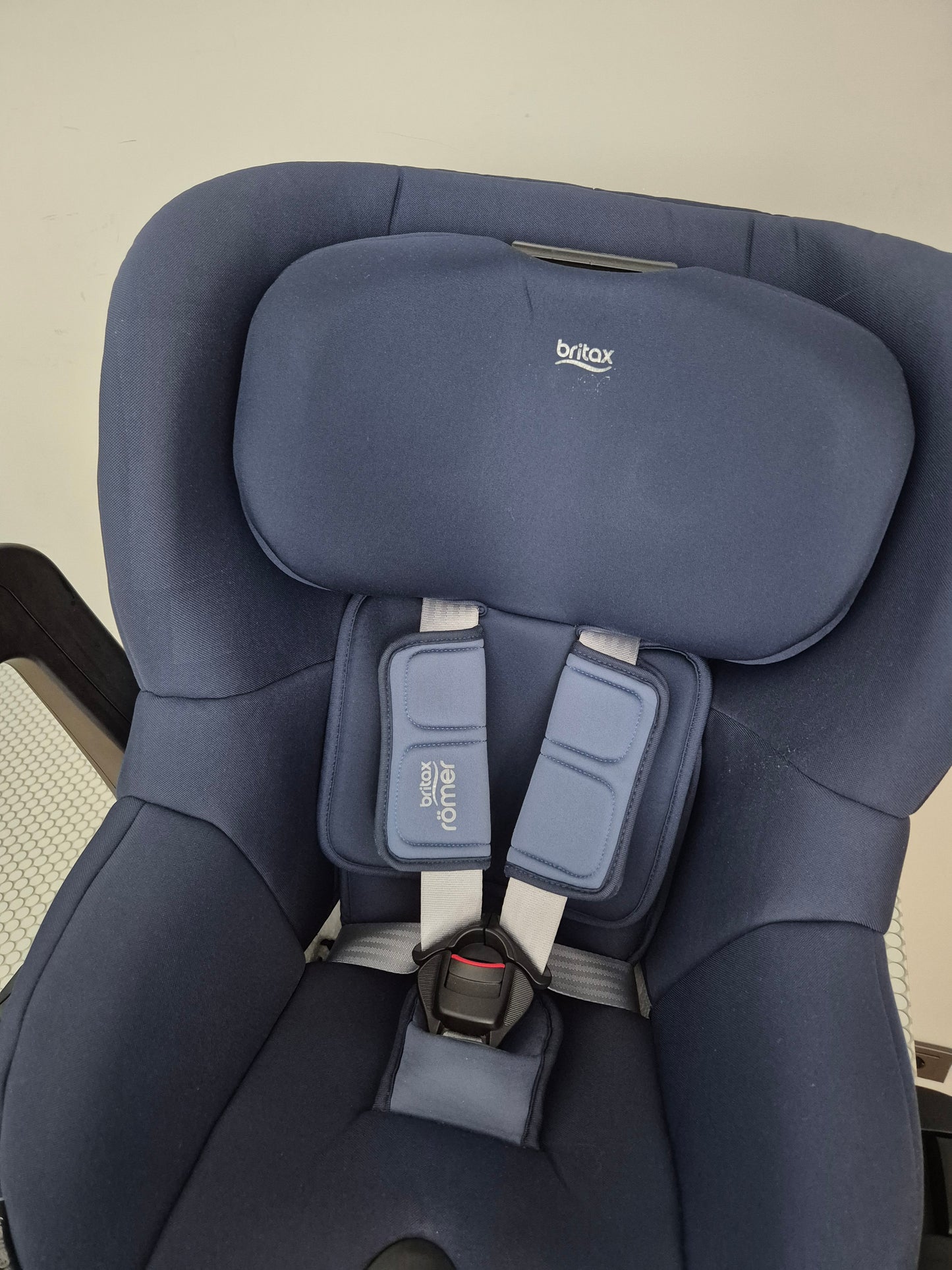 Britax Romer SwingFix M i-Size 0-18kg.