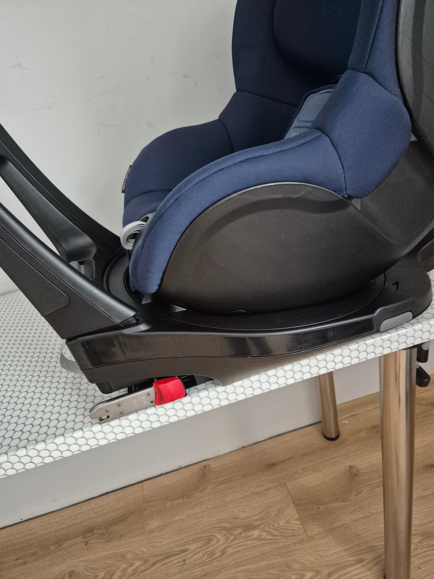 Britax Romer SwingFix M i-Size 0-18kg.
