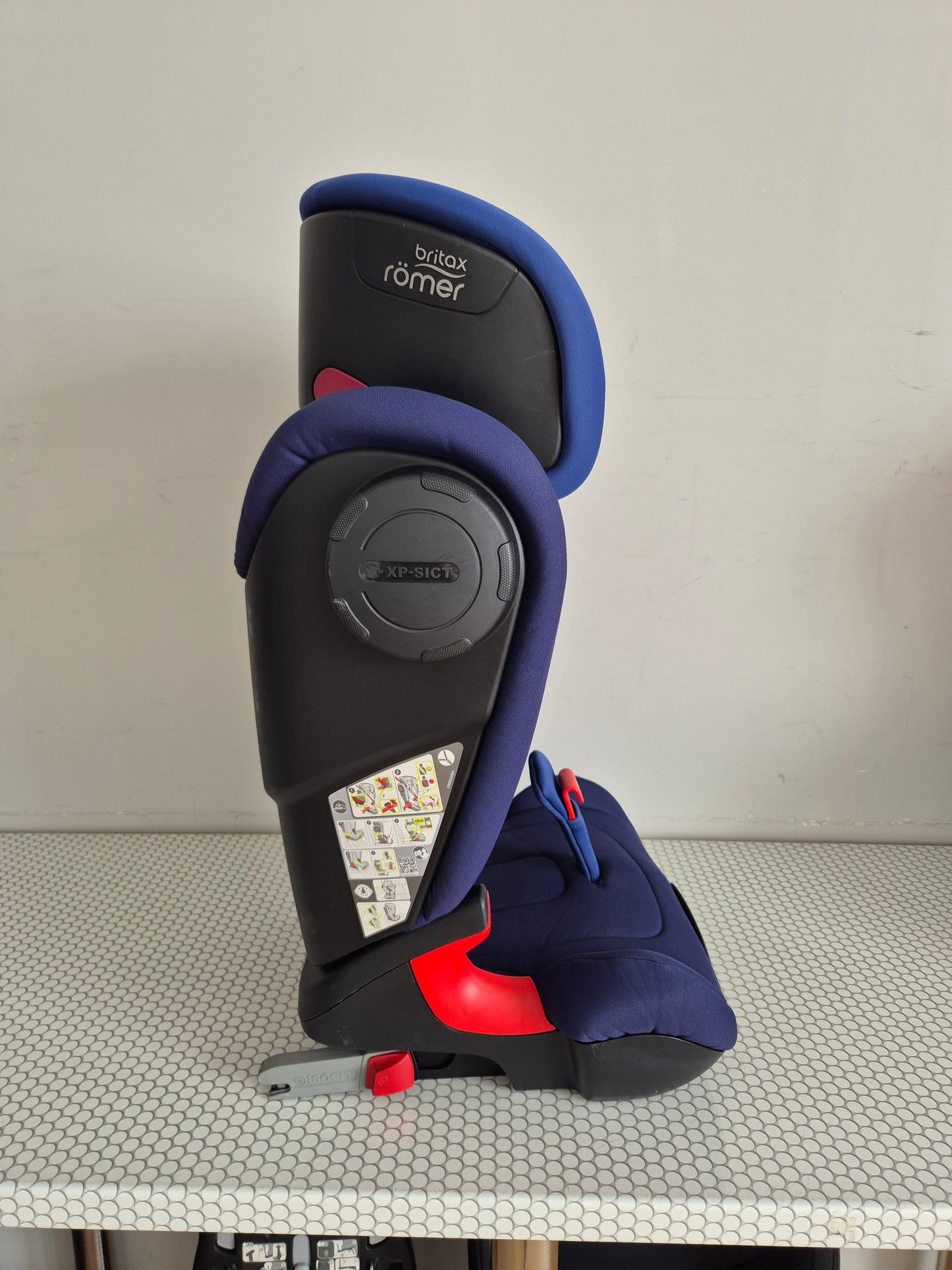 Britax Romer KidFix2 XP Sict 15-36kg.