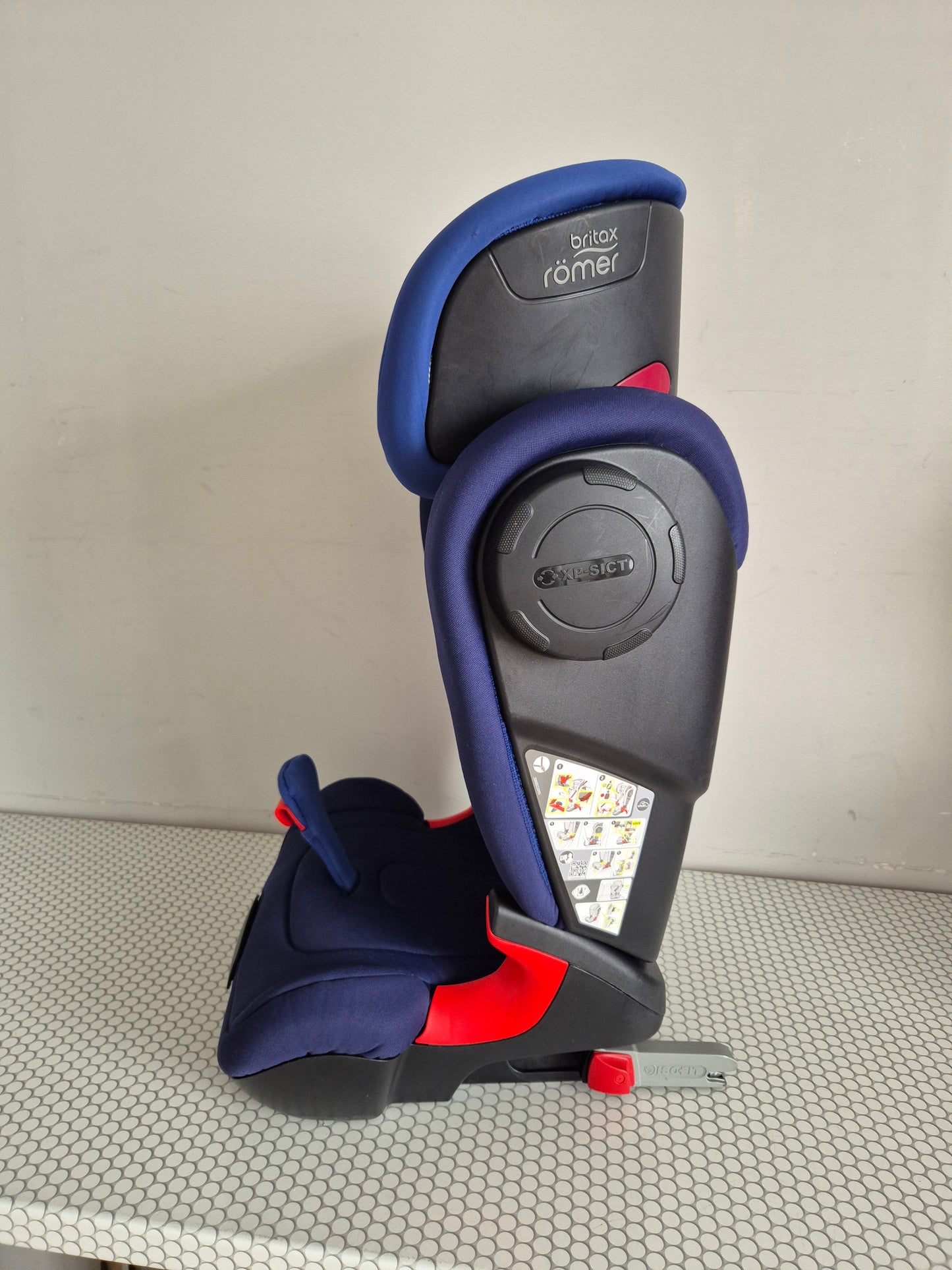 Britax Romer KidFix2 XP Sict 15-36kg.