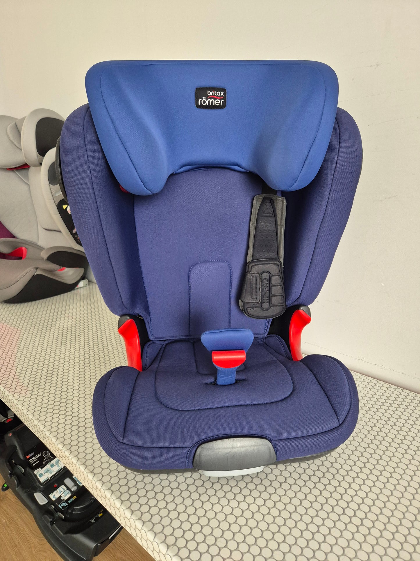 Britax Romer KidFix2 XP Sict 15-36kg.