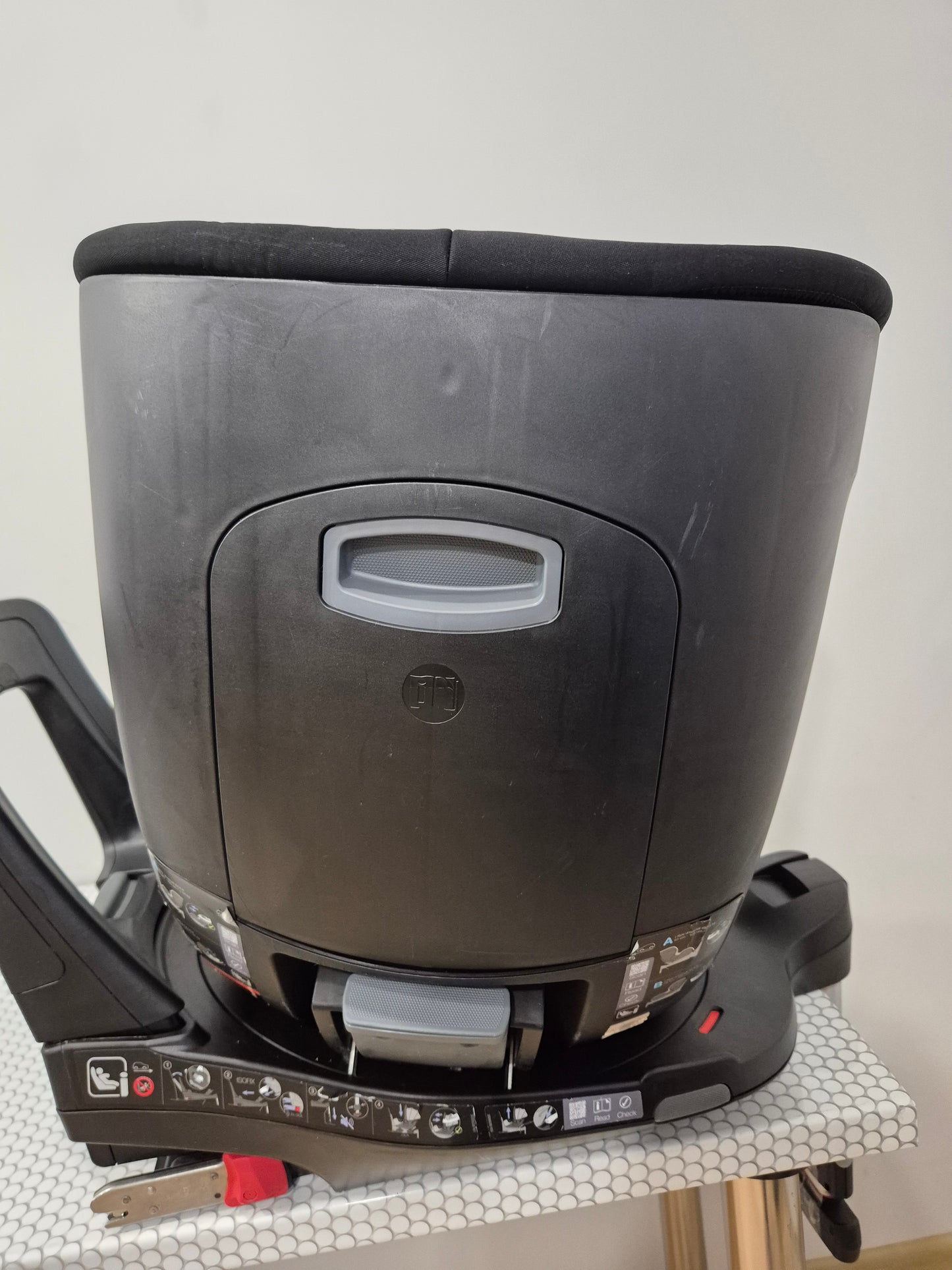 Britax DualFix3 i-Size su Flex Base IsoFix baze.