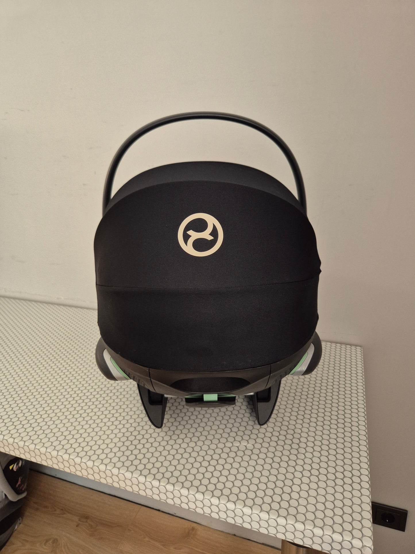 Cybex Cloud G i-Size 0-13kg. su Base G baze.