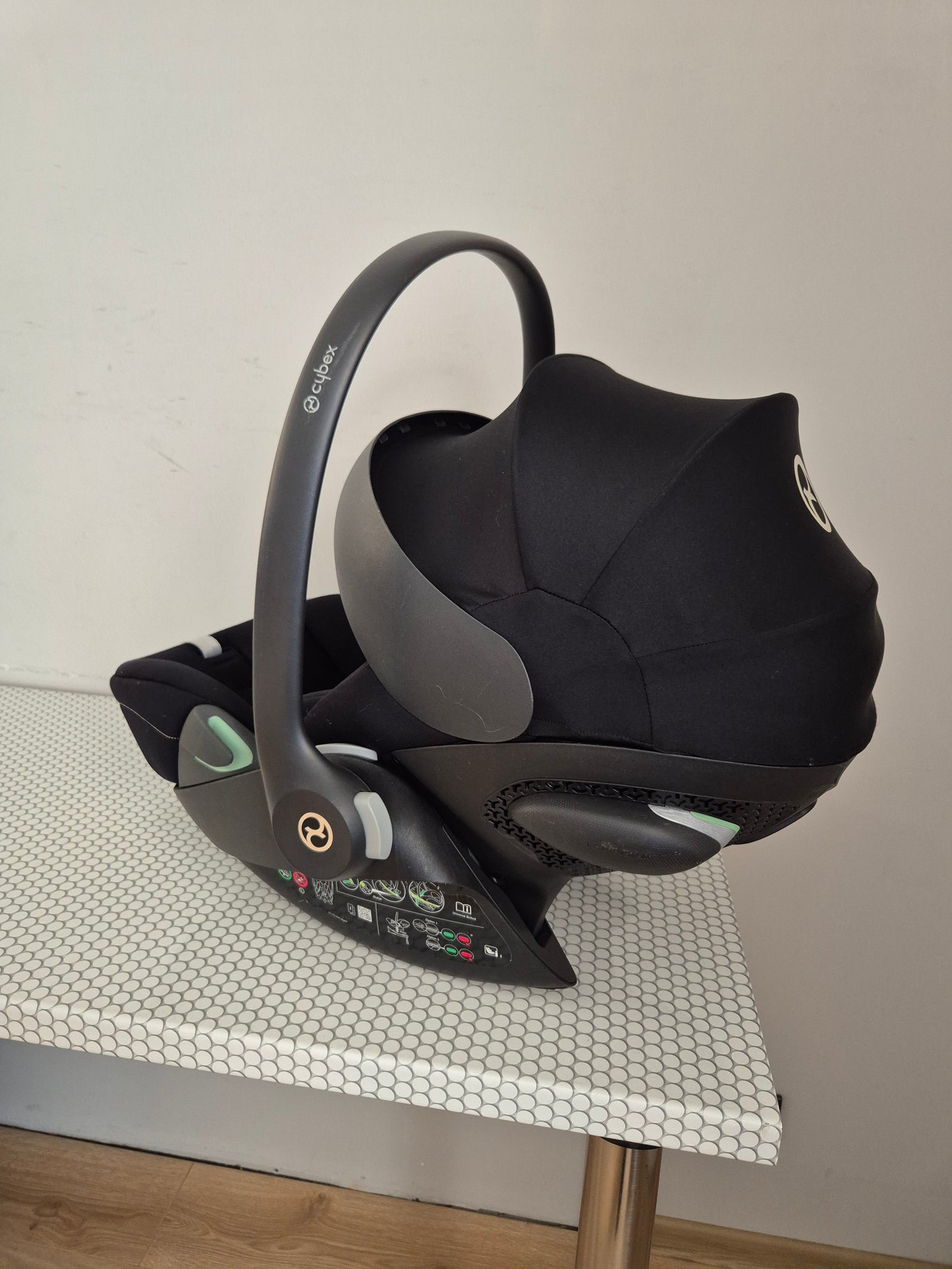 Cybex Cloud G i-Size 0-13kg. su Base G baze.