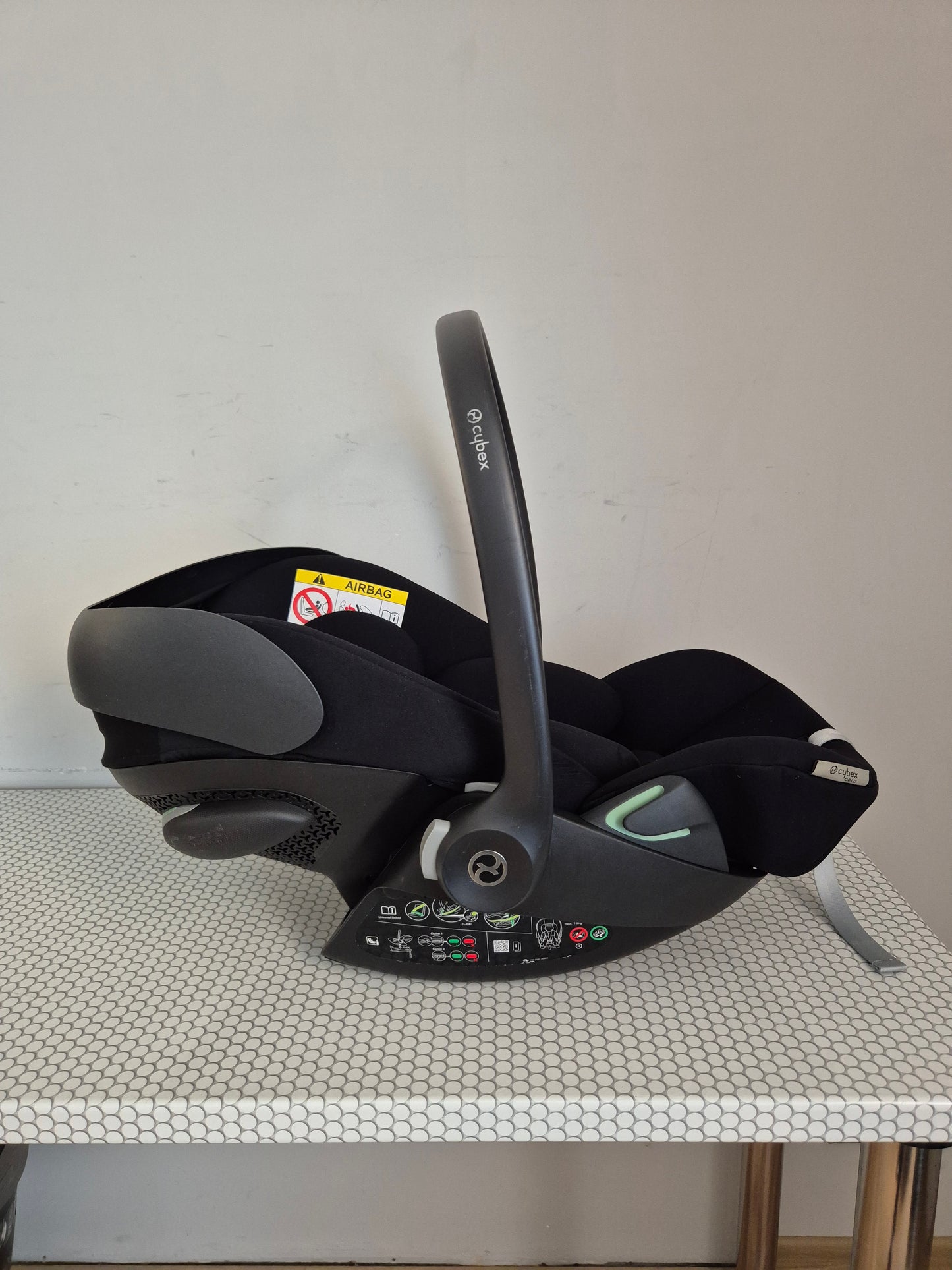 Cybex Cloud G i-Size 0-13kg. su Base G baze.