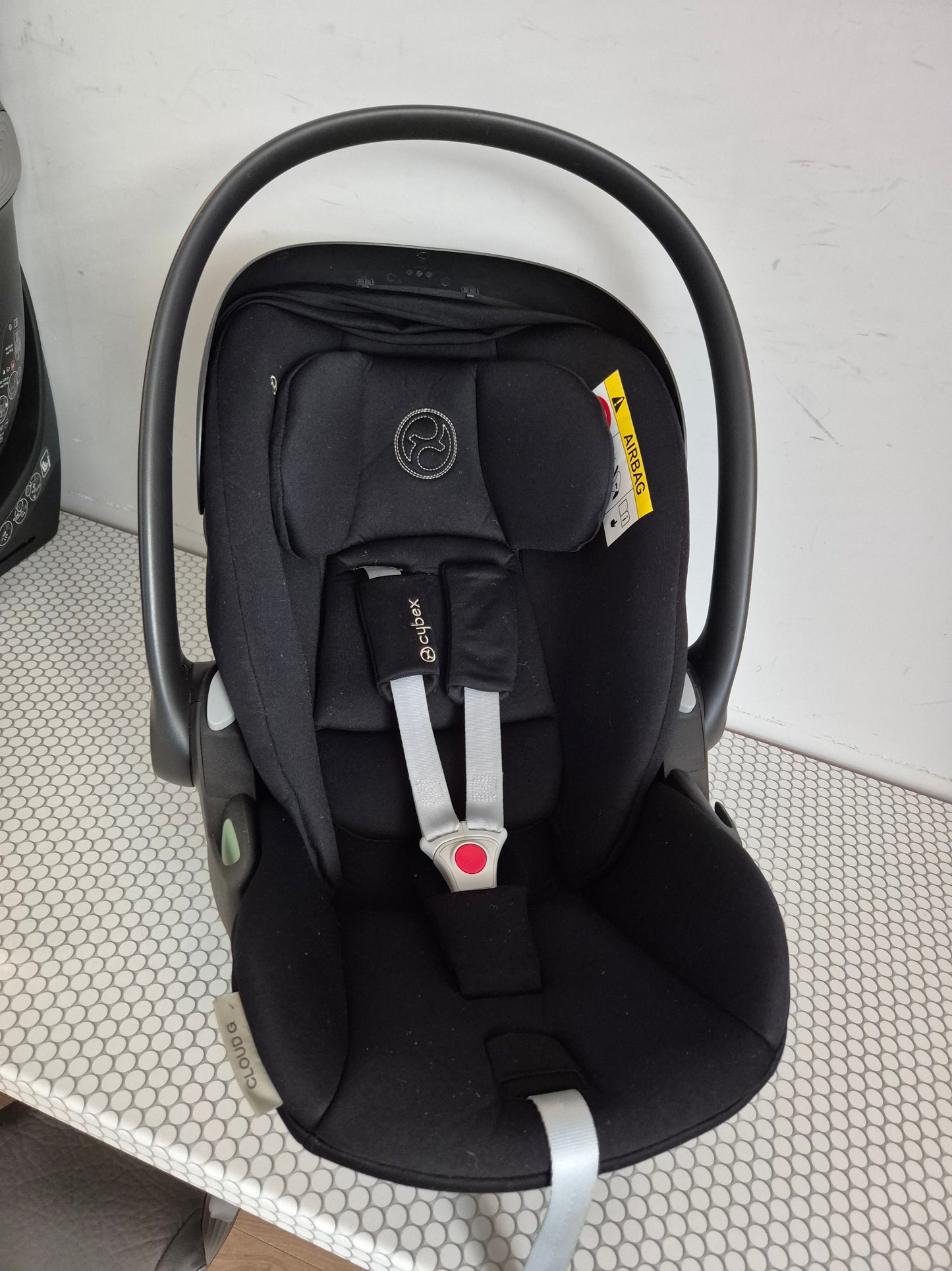 Cybex Cloud G i-Size 0-13kg. su Base G baze.