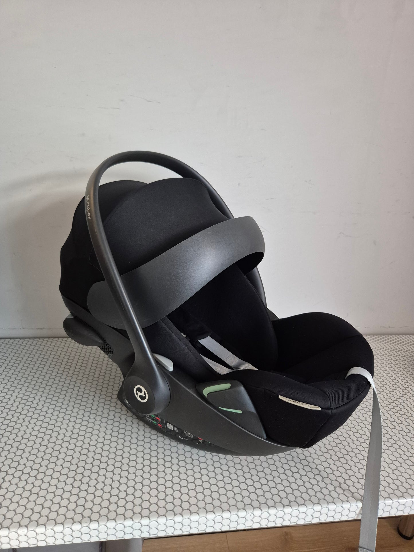 Cybex Cloud G i-Size 0-13kg. su Base G baze.