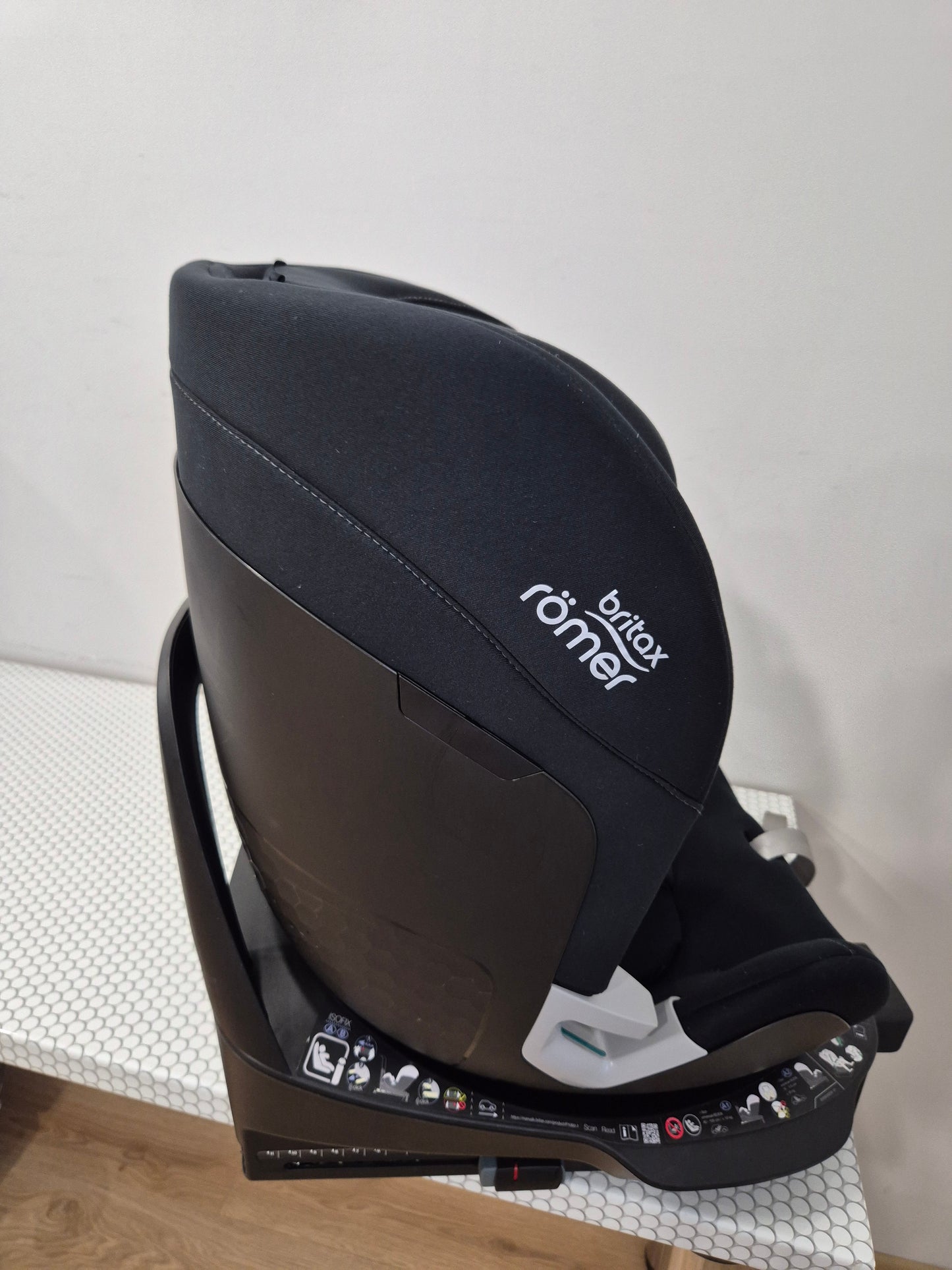 Britax Swivel 40-125cm.