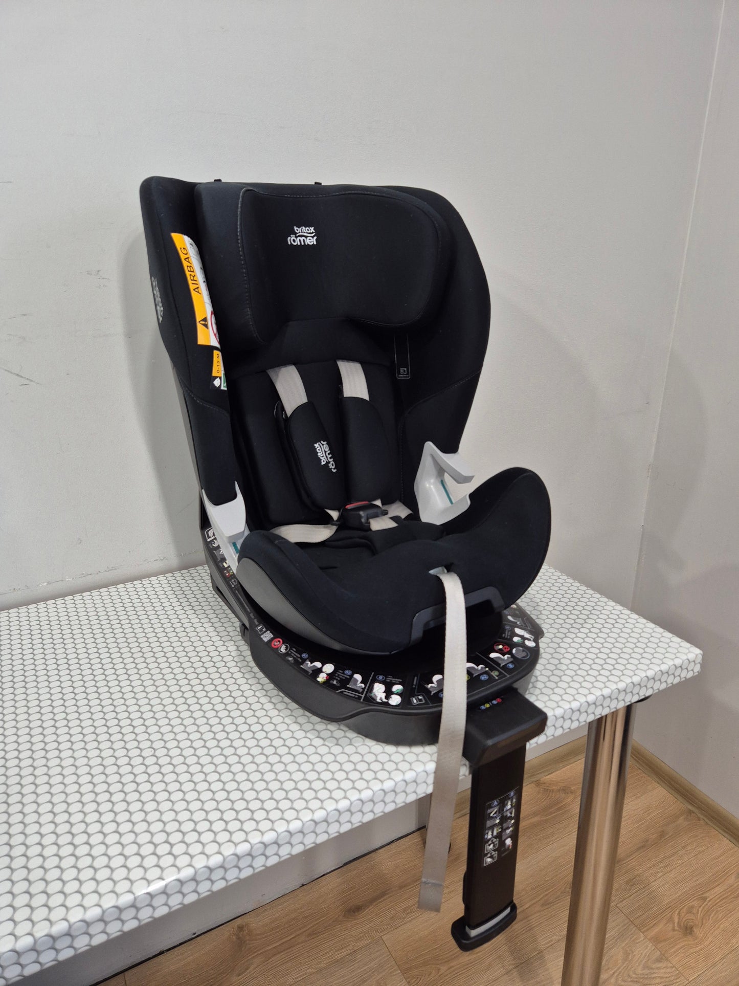 Britax Swivel 40-125cm.