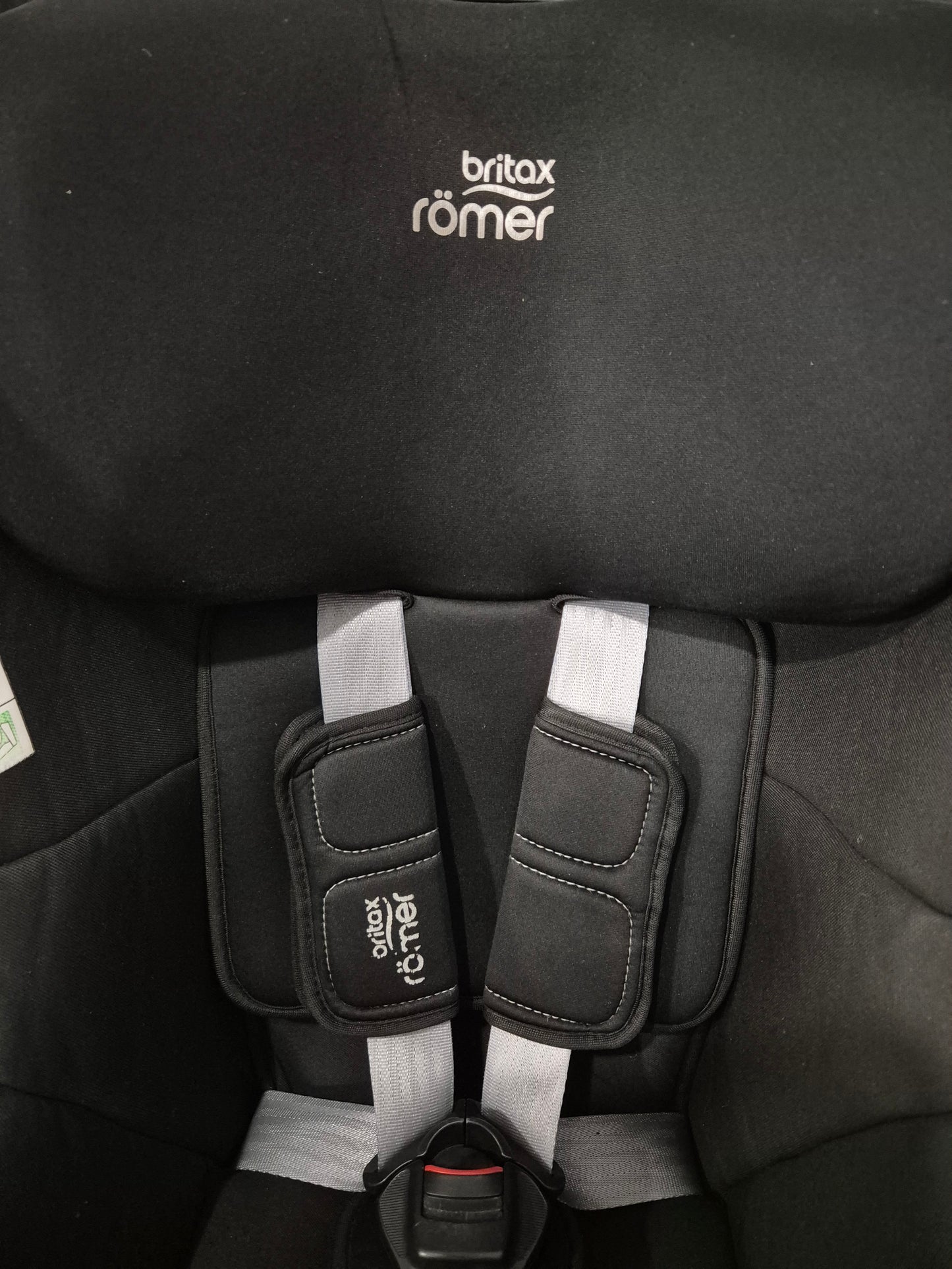 Britax Romer DualFix M i-Size 0-18kg.