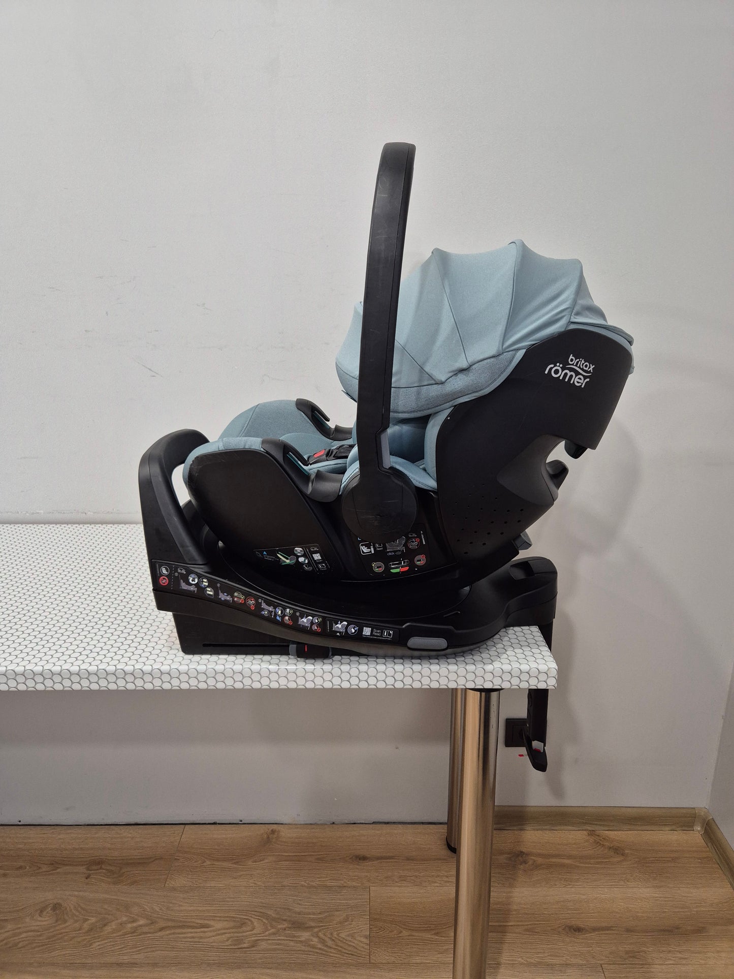 Baby-Safe Pro 0-13kg. ir Vario Base 5Z bazė