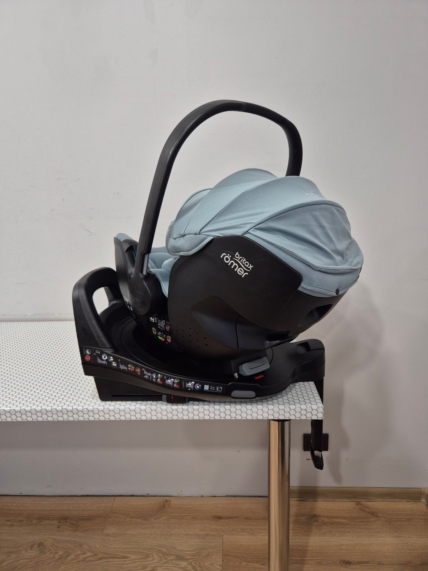 Baby-Safe Pro 0-13kg. ir Vario Base 5Z bazė