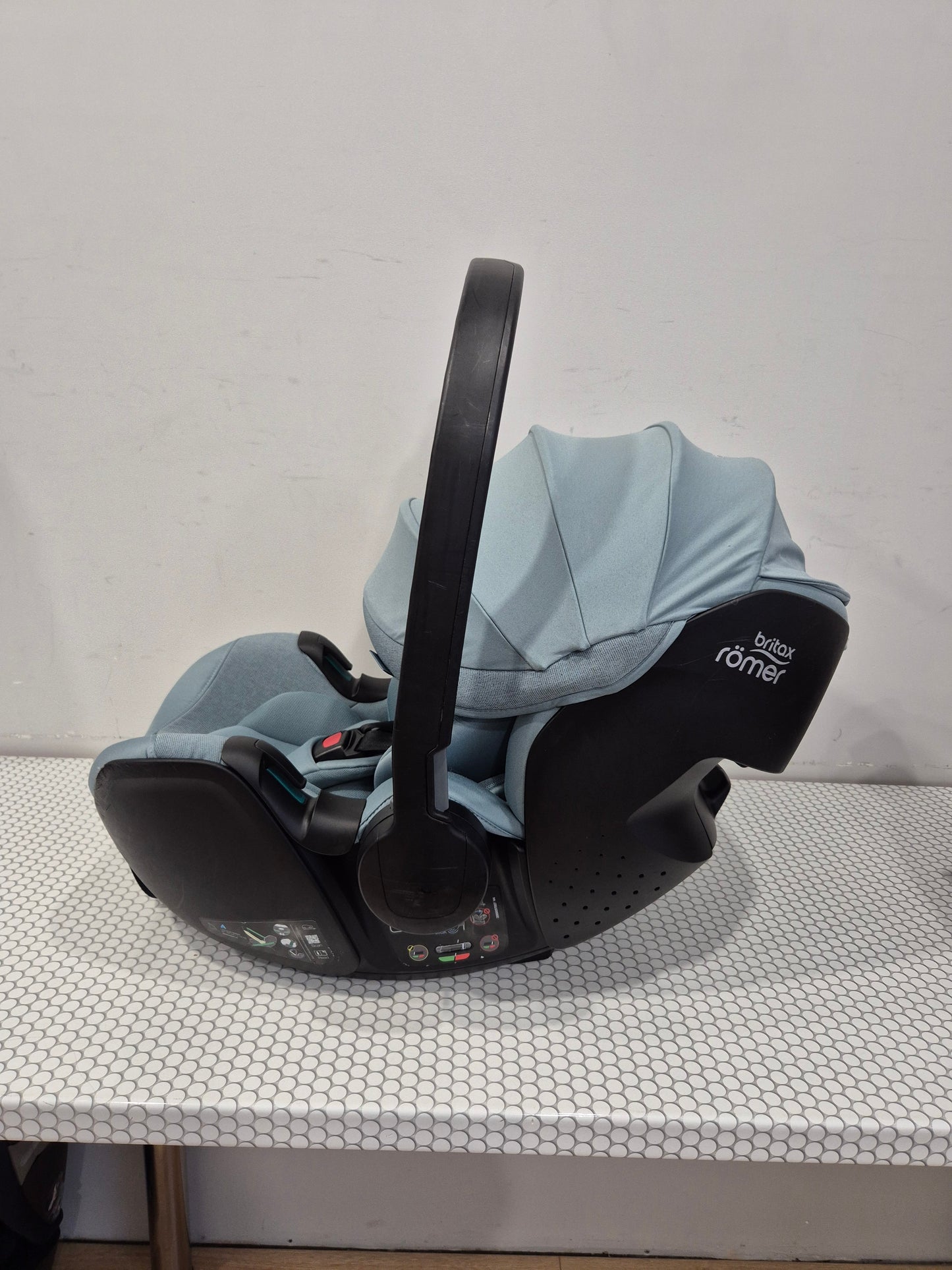 Baby-Safe Pro 0-13kg. ir Vario Base 5Z bazė