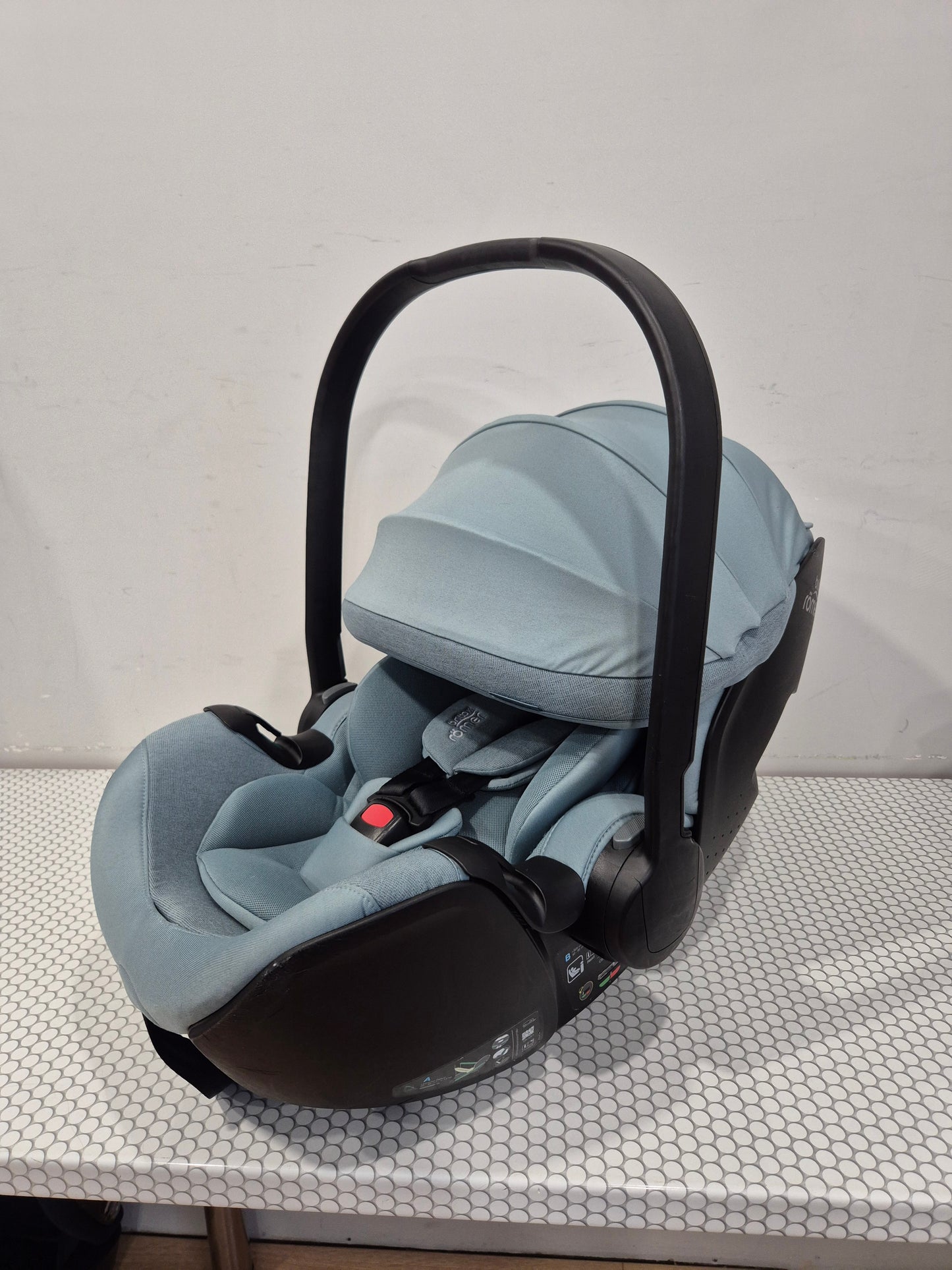 Baby-Safe Pro 0-13kg. ir Vario Base 5Z bazė