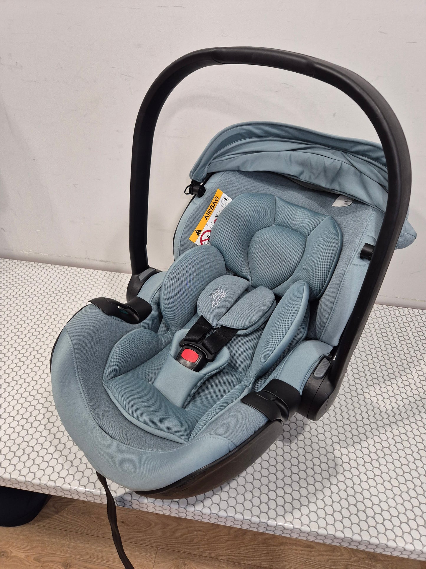 Baby-Safe Pro 0-13kg. ir Vario Base 5Z bazė