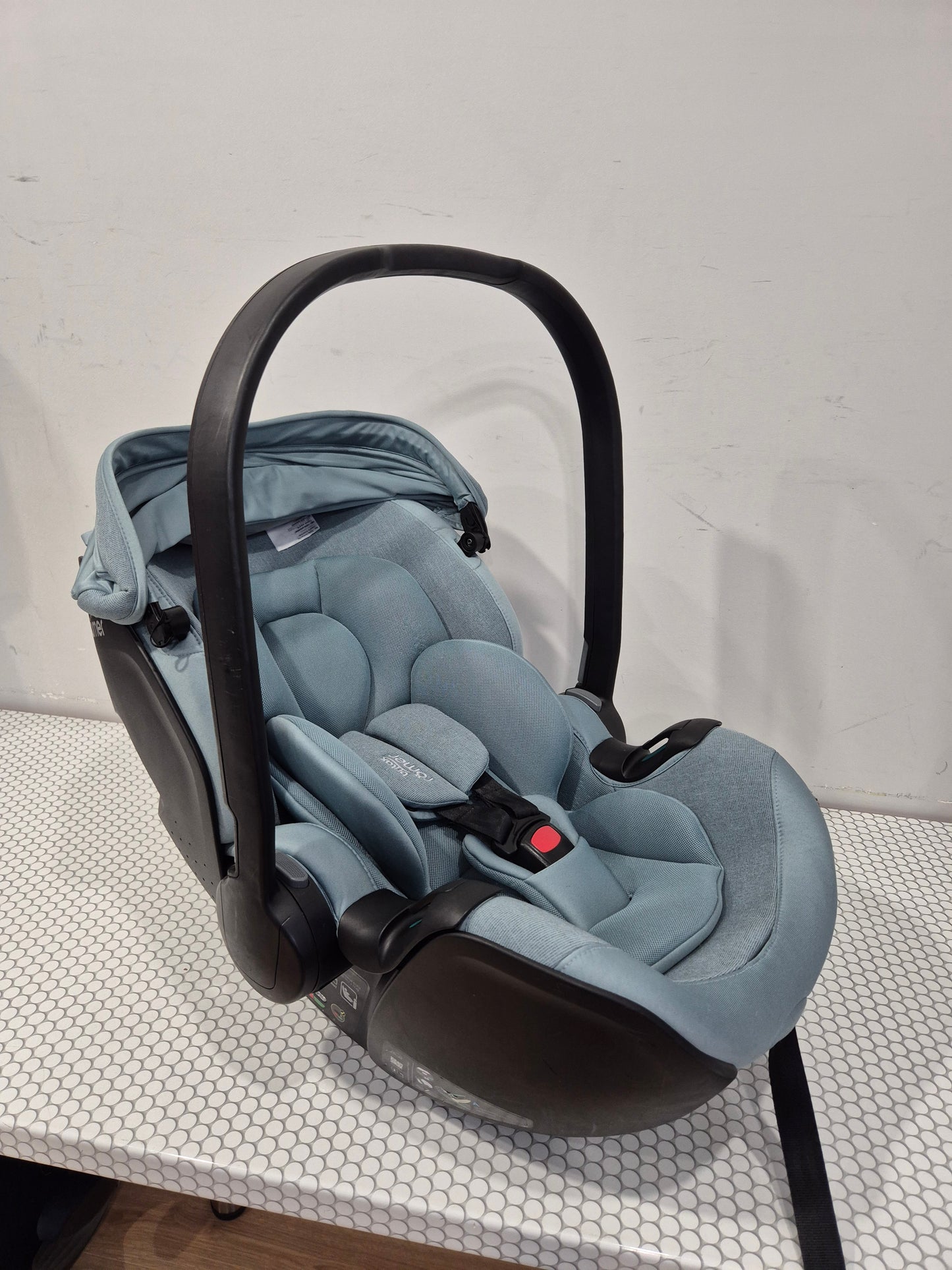 Baby-Safe Pro 0-13kg. ir Vario Base 5Z bazė