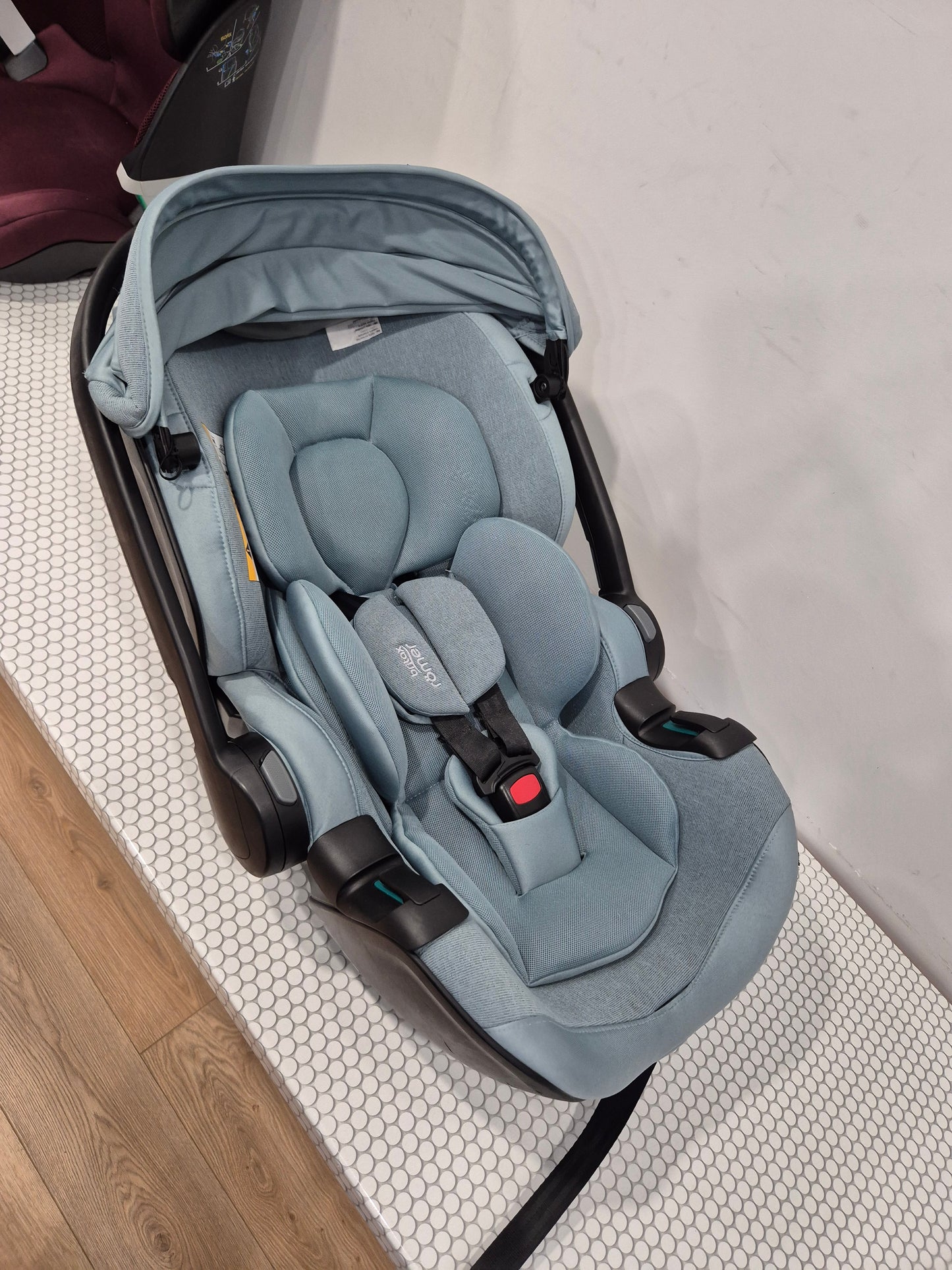 Baby-Safe Pro 0-13kg. ir Vario Base 5Z bazė