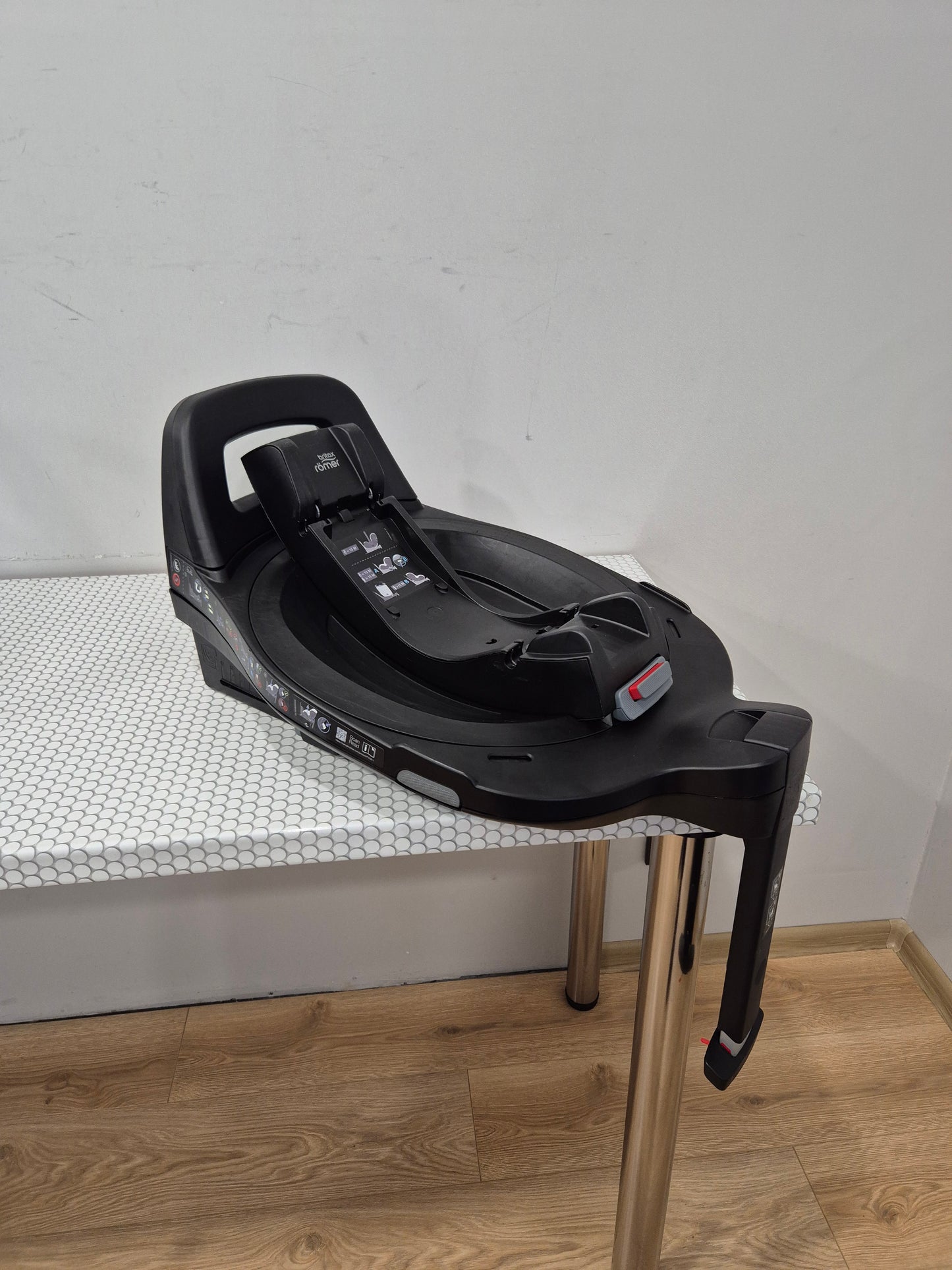 Baby-Safe Pro 0-13kg. ir Vario Base 5Z bazė