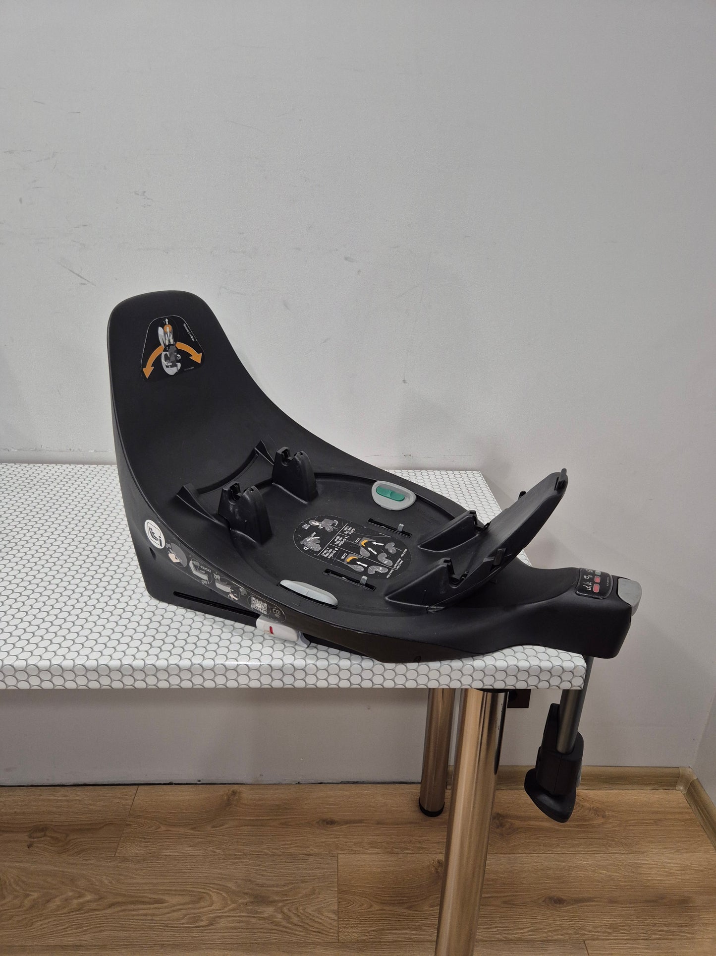 Cybex Cloud Z i-Size 0-13kg. kėdutė ir Base Z bazė.