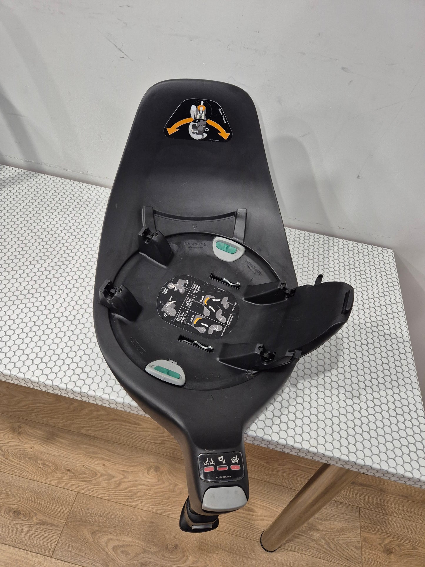 Cybex Cloud Z i-Size 0-13kg. kėdutė ir Base Z bazė.