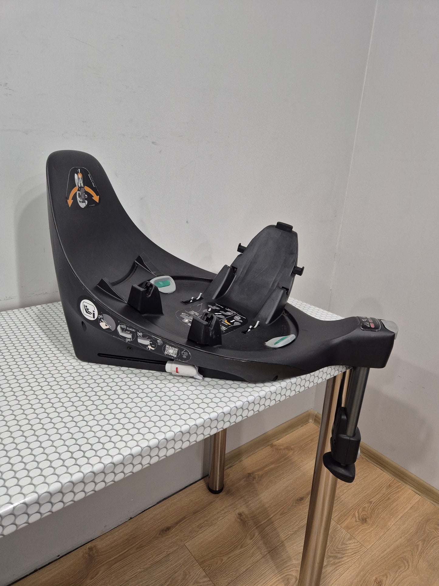 Cybex Cloud Z i-Size 0-13kg. kėdutė ir Base Z bazė.