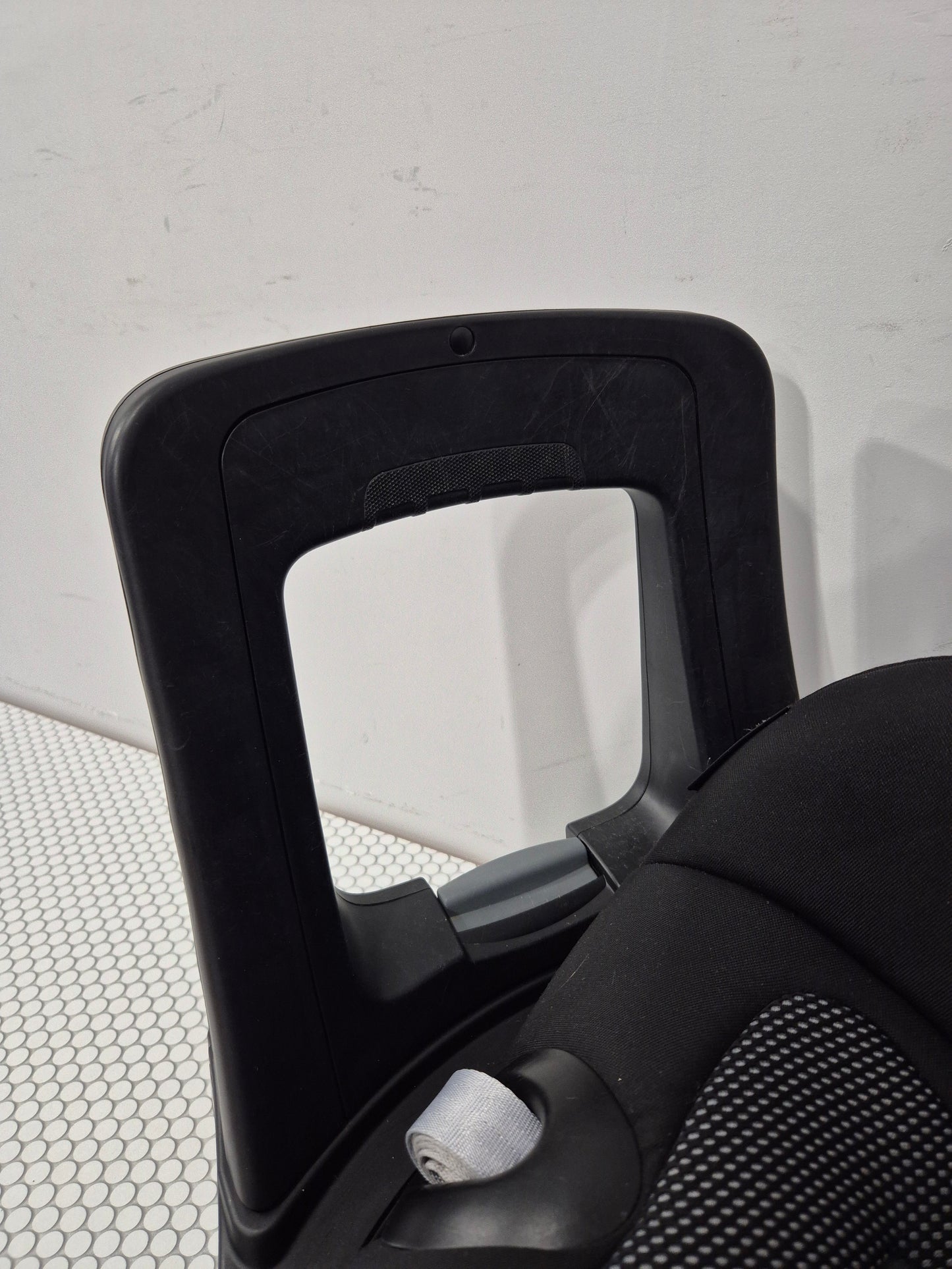 Britax Romer DualFix M i-Size 0-18kg.