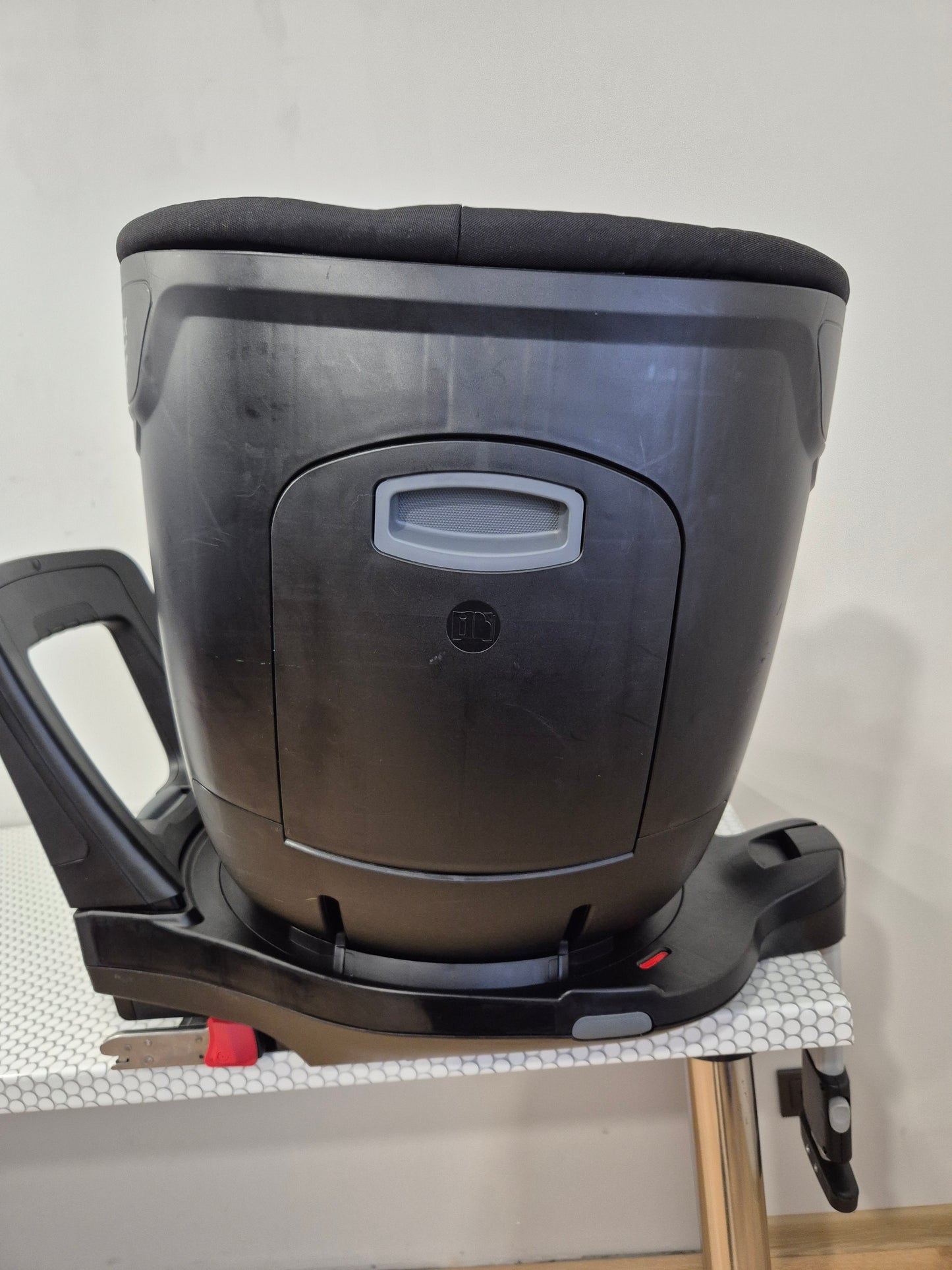 Britax Romer DualFix M i-Size 0-18kg.