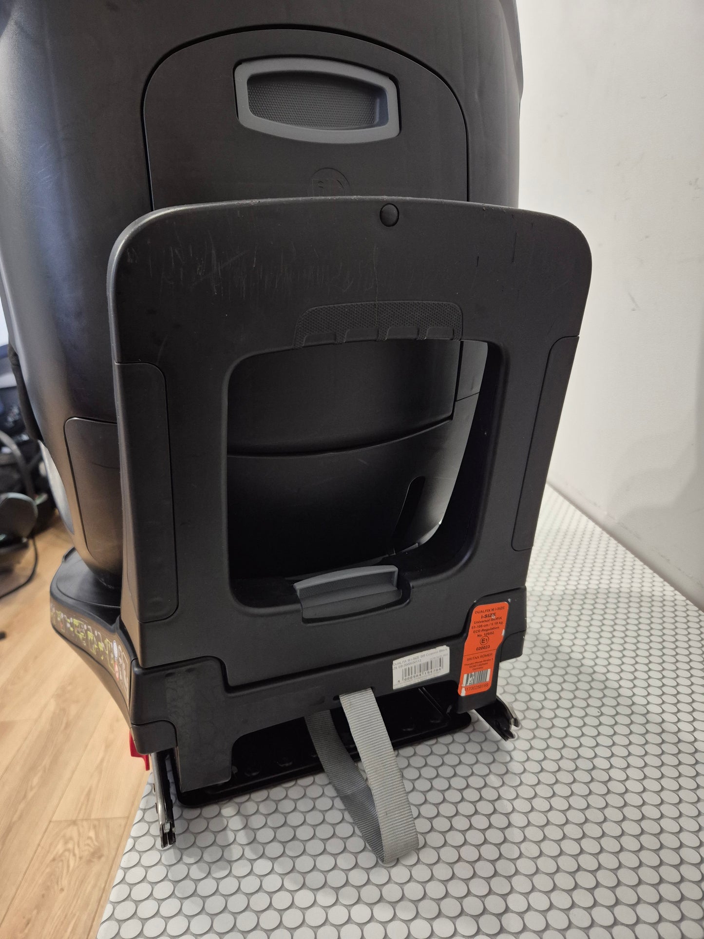 Britax Romer DualFix M i-Size 0-18kg.